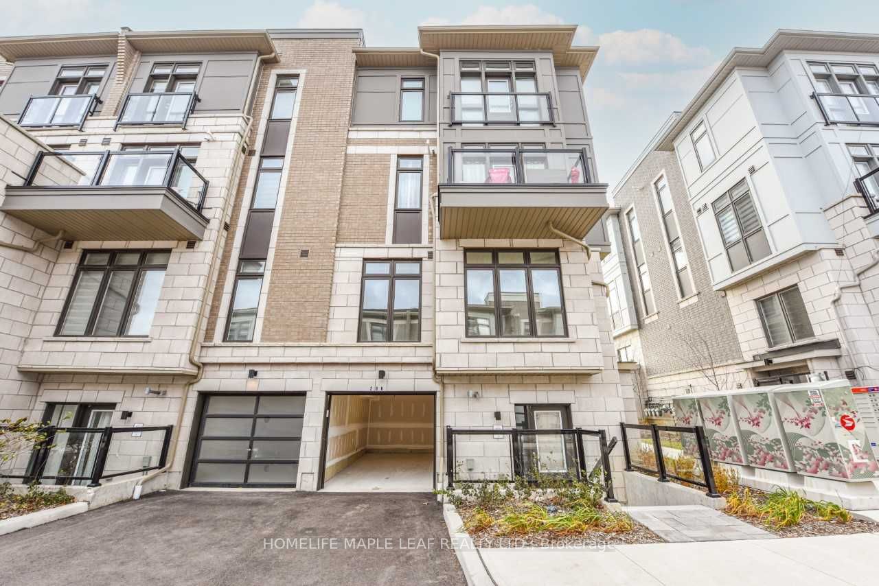 30 Halliford Place 206, Brampton, ON L6P 4R1