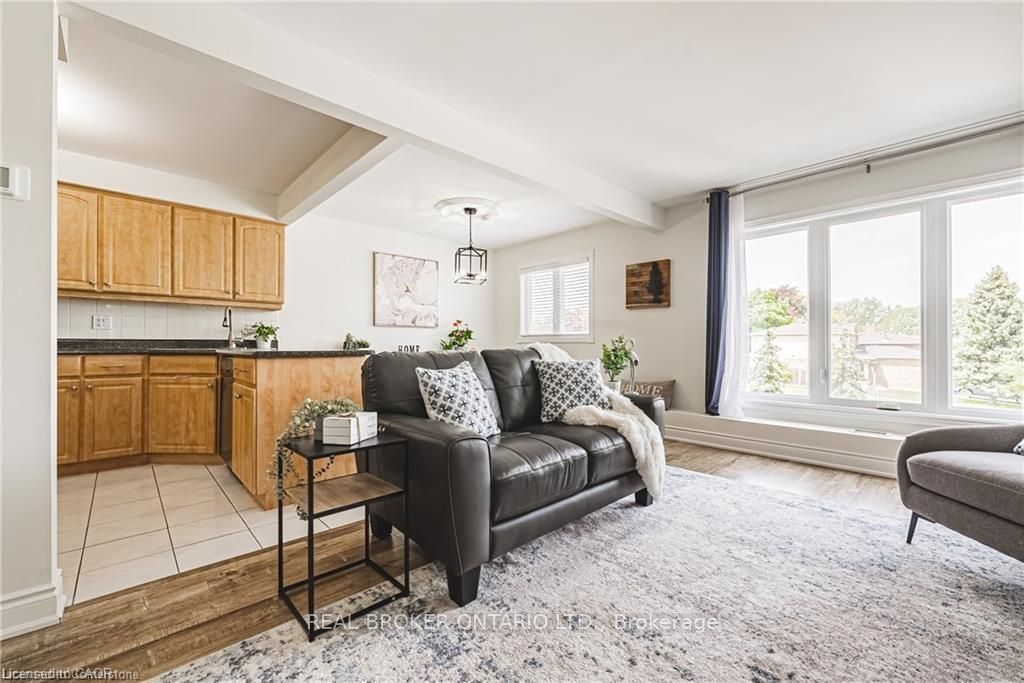 3050 Pinemeadow Drive 30, Burlington, ON L7M 3X5 photo 5