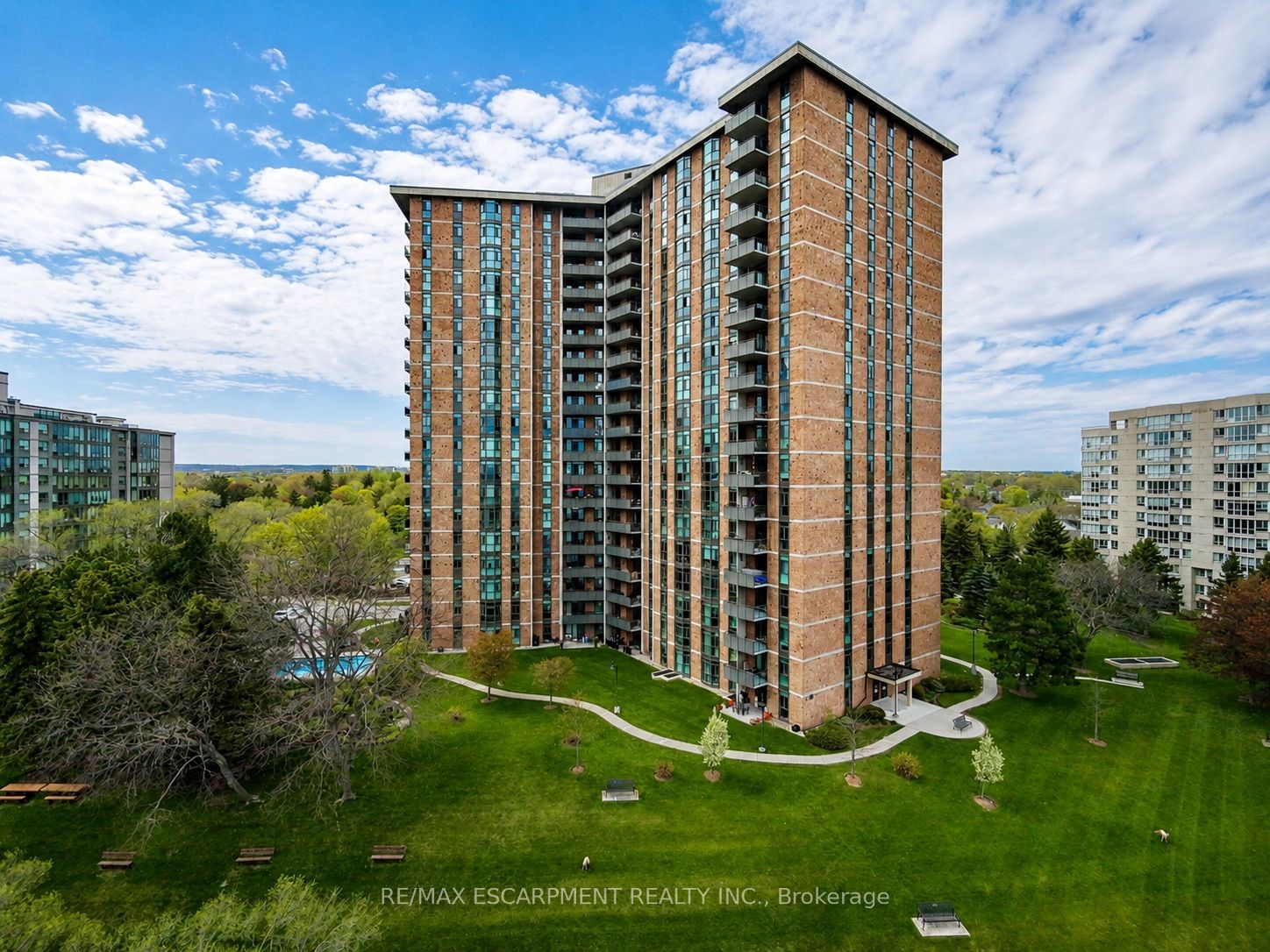 5250 Lakeshore Road 602, Burlington, ON L7L 5L2 photo 2