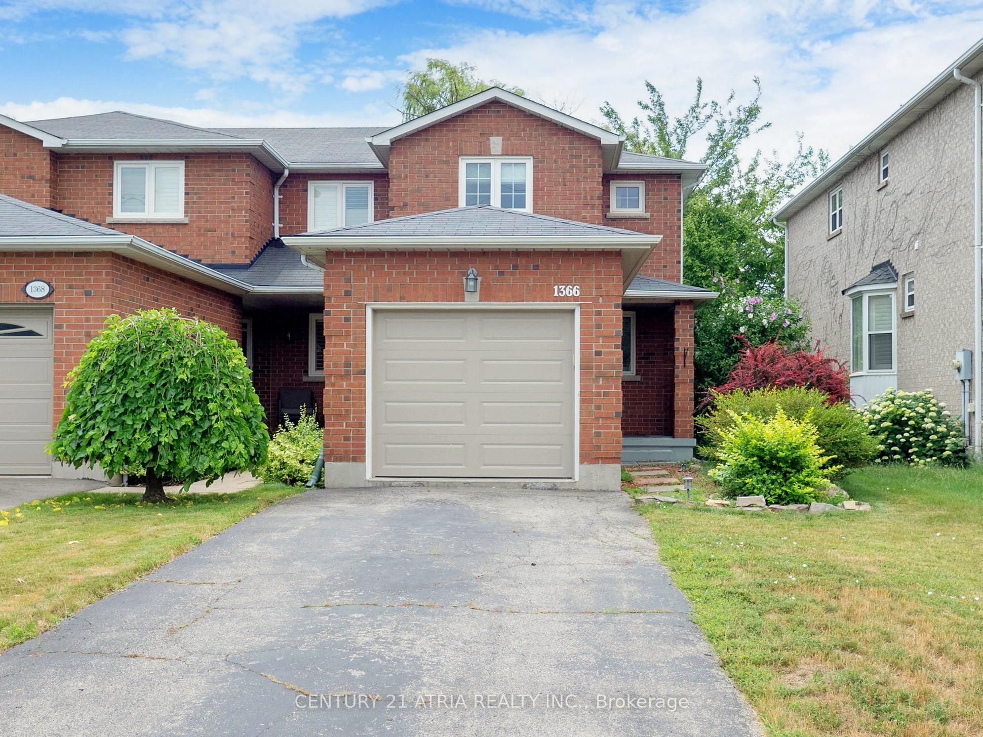 1366 Treeland Street, Burlington, ON L7R 4P4 photo 4