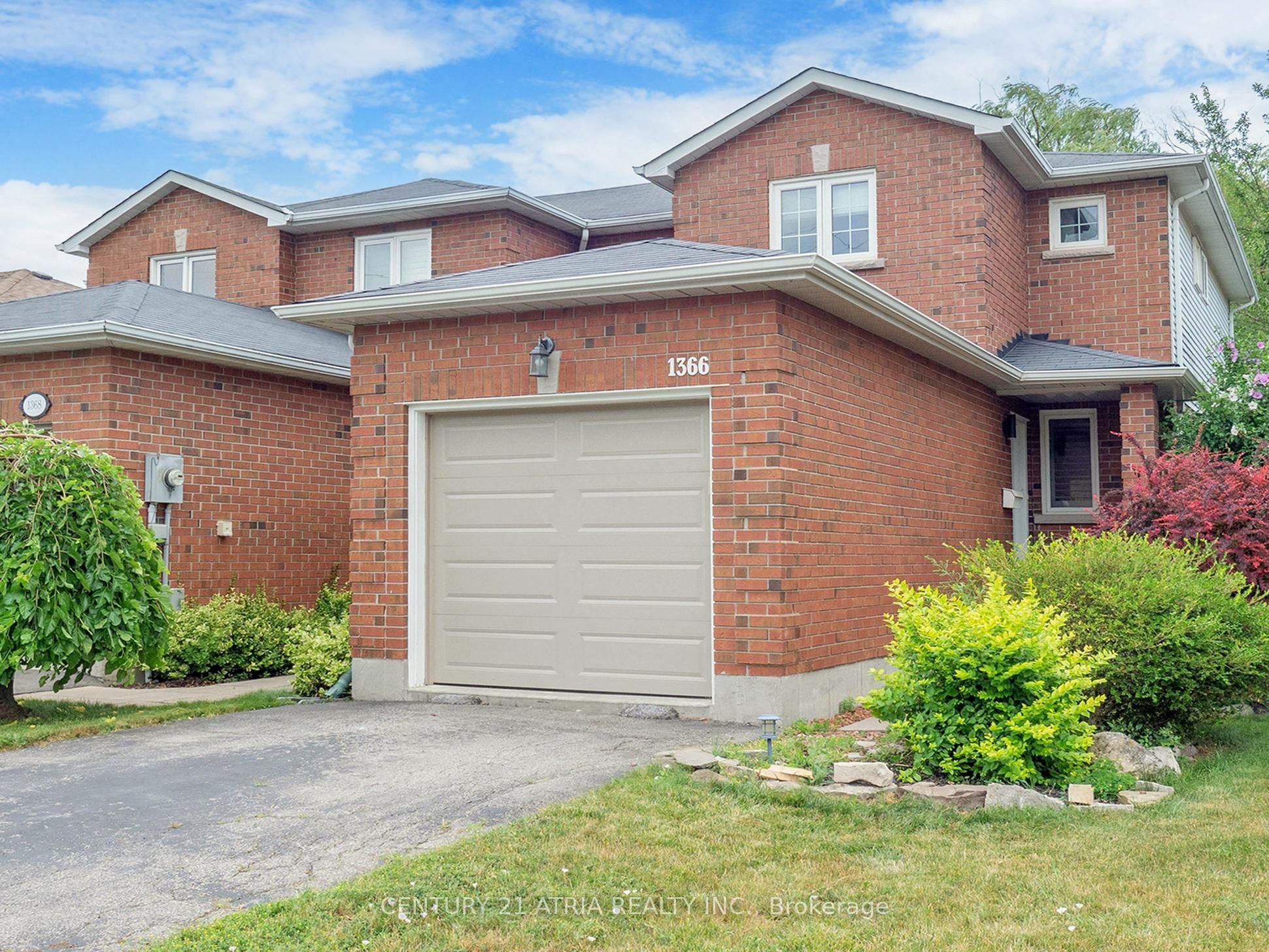1366 Treeland Street, Burlington, ON L7R 4P4 photo 5