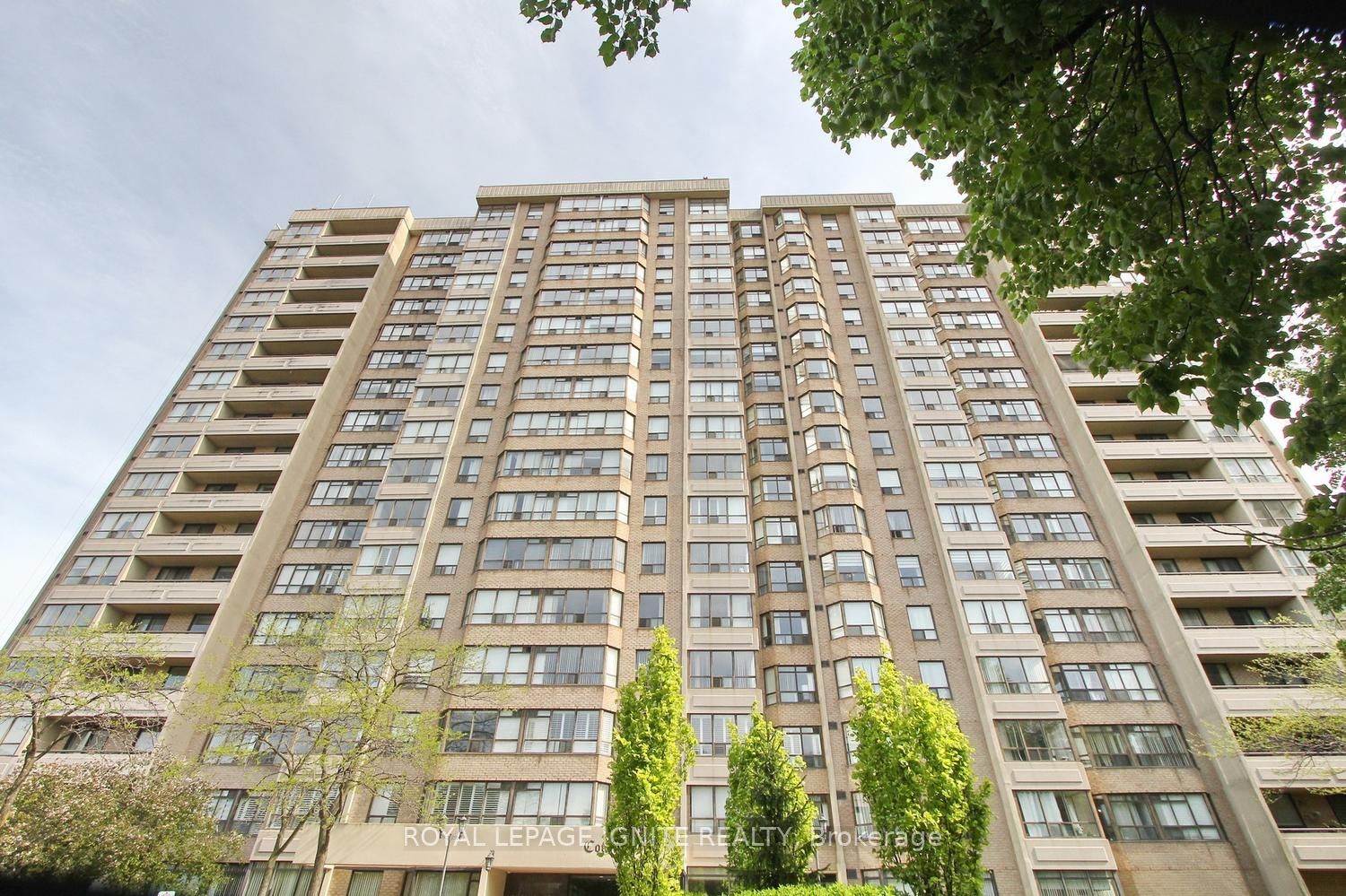 10 Malta Avenue 503, Brampton, ON L6Y 4G6 photo 2