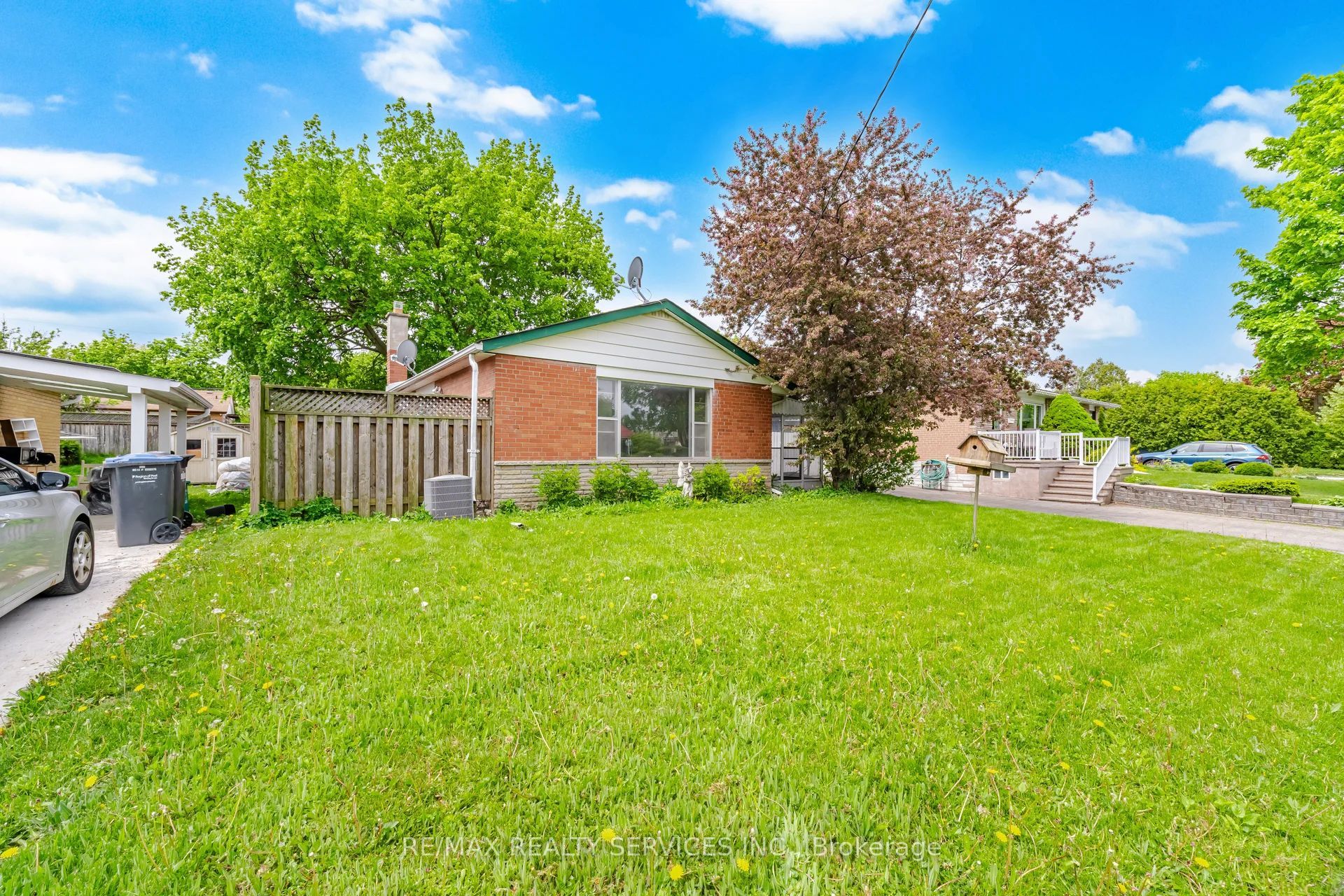 27 Hadrina Street, Brampton, ON L6X 2J5 photo 4