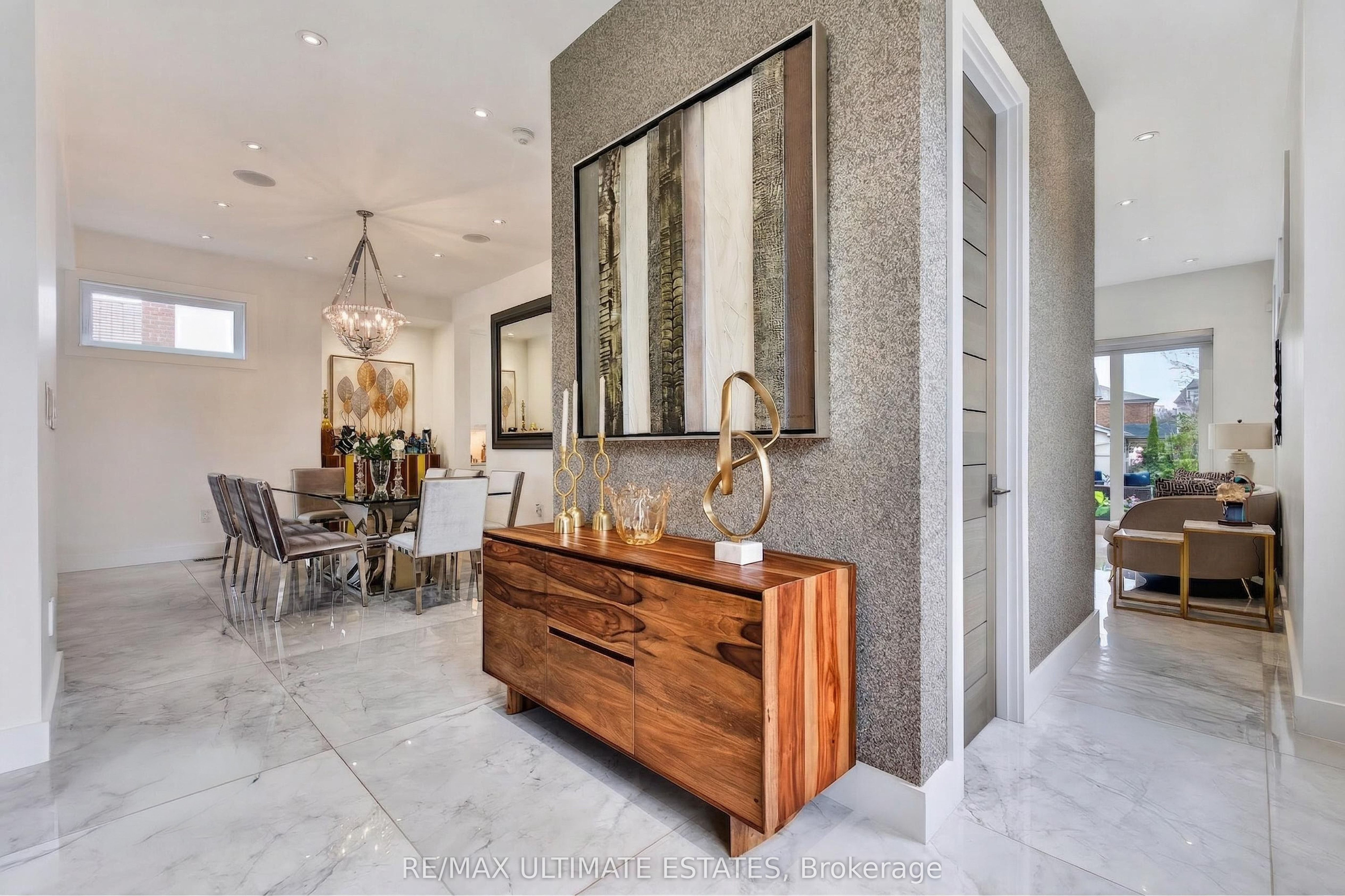 48 Cornelius Parkway, Toronto, ON M6L 2K4 photo 4