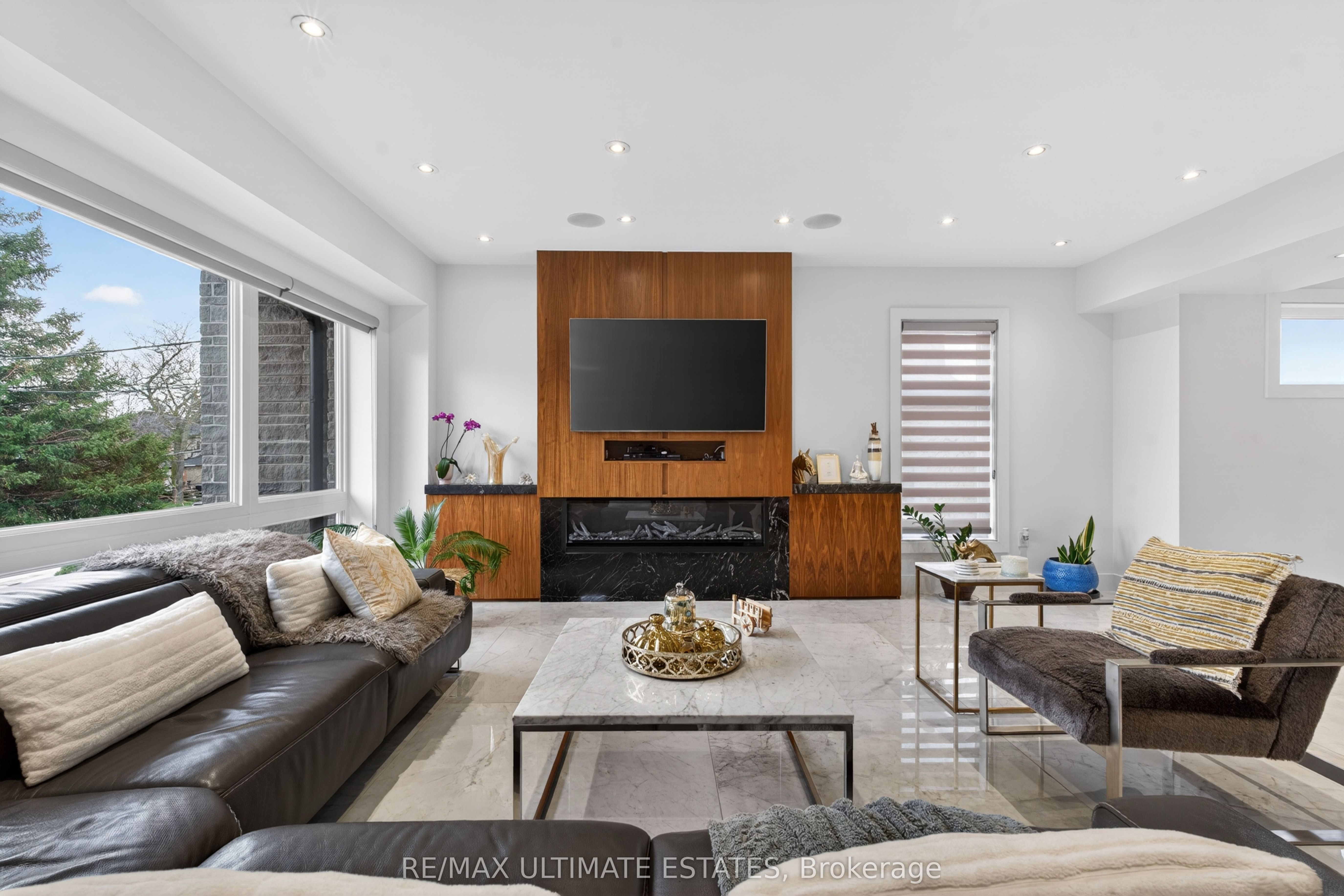48 Cornelius Parkway, Toronto, ON M6L 2K4 photo 5