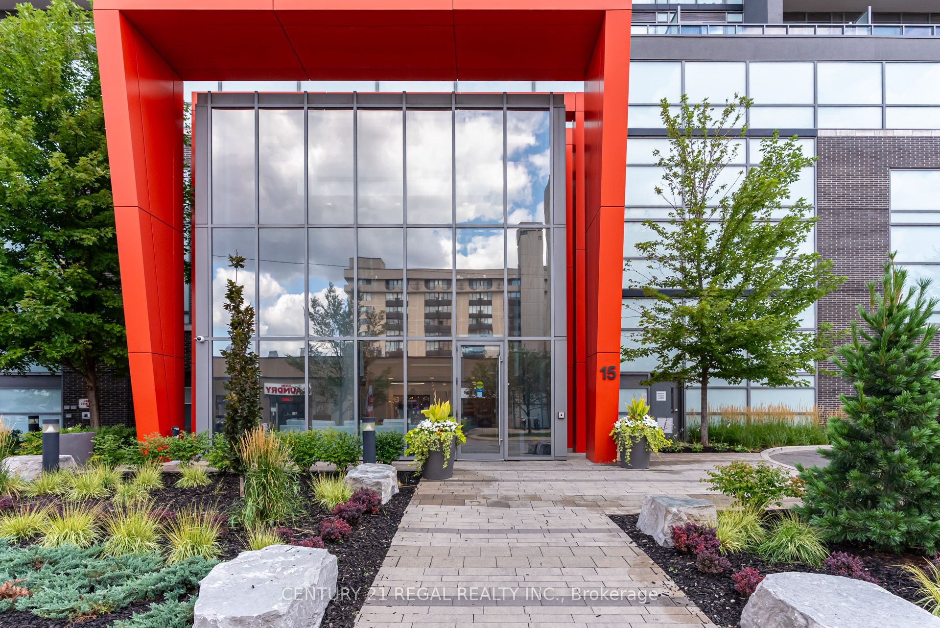 15 James Finlay Way 710, Toronto, ON M3M 0B3 photo 3