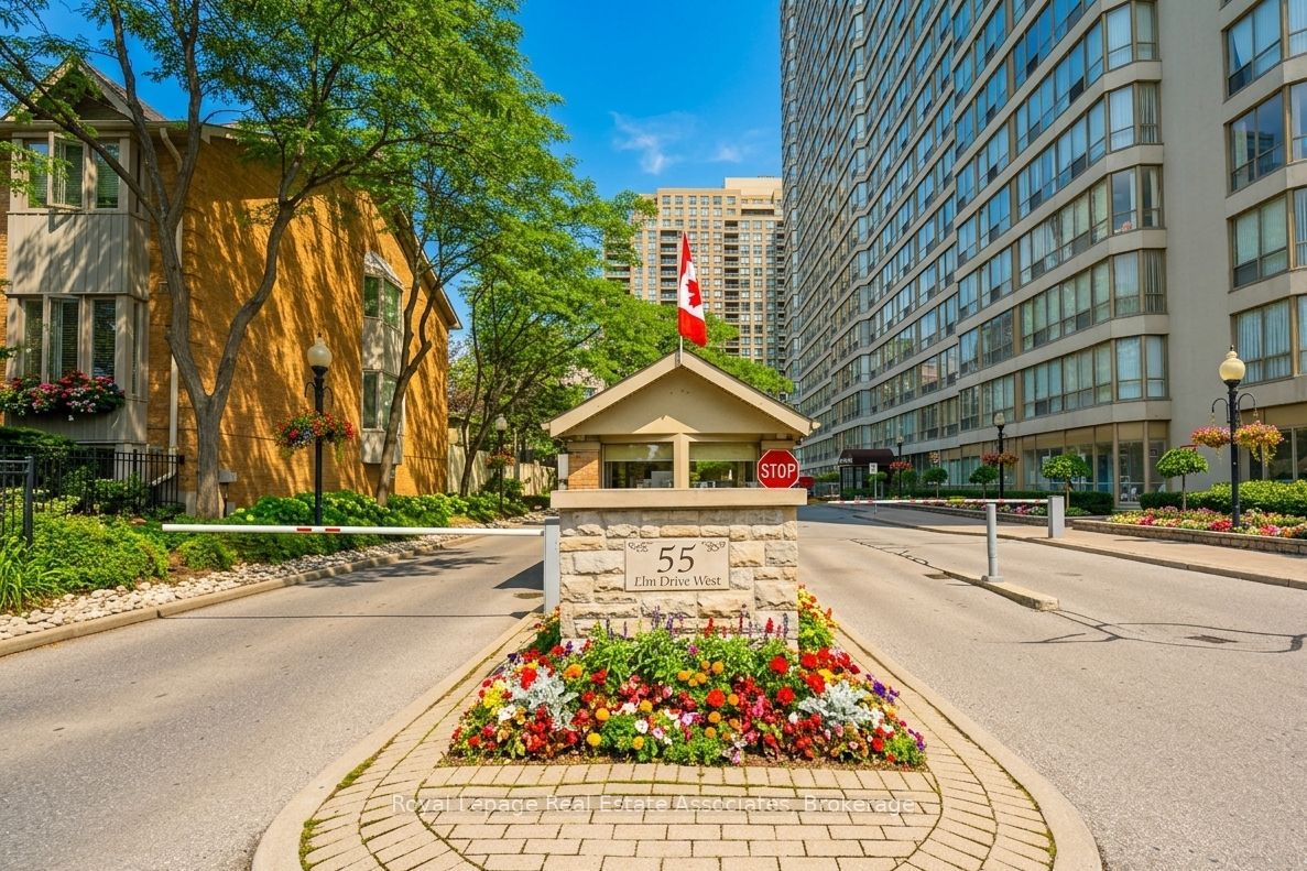 55 Elm Drive W 501, Mississauga, ON L5B 3Z3 photo 3