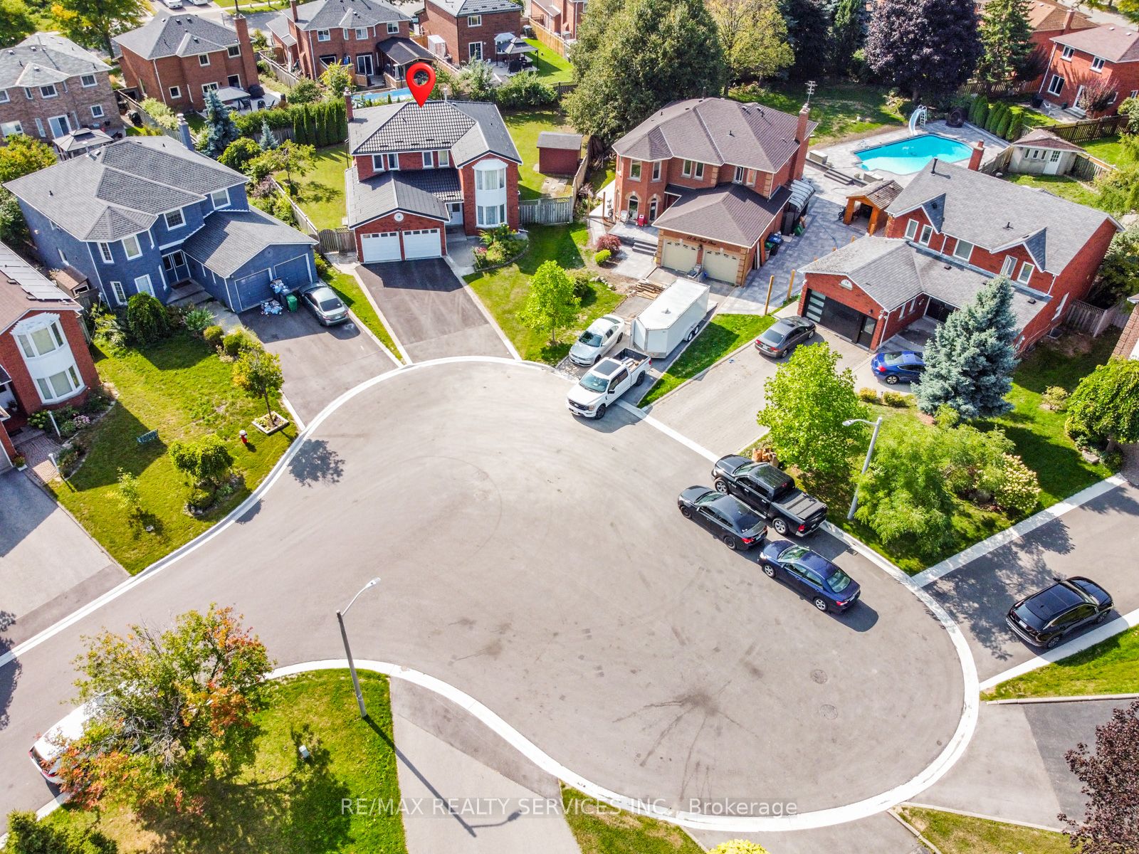 10 St Mark Place, Brampton, ON L6X 3W5 photo 4