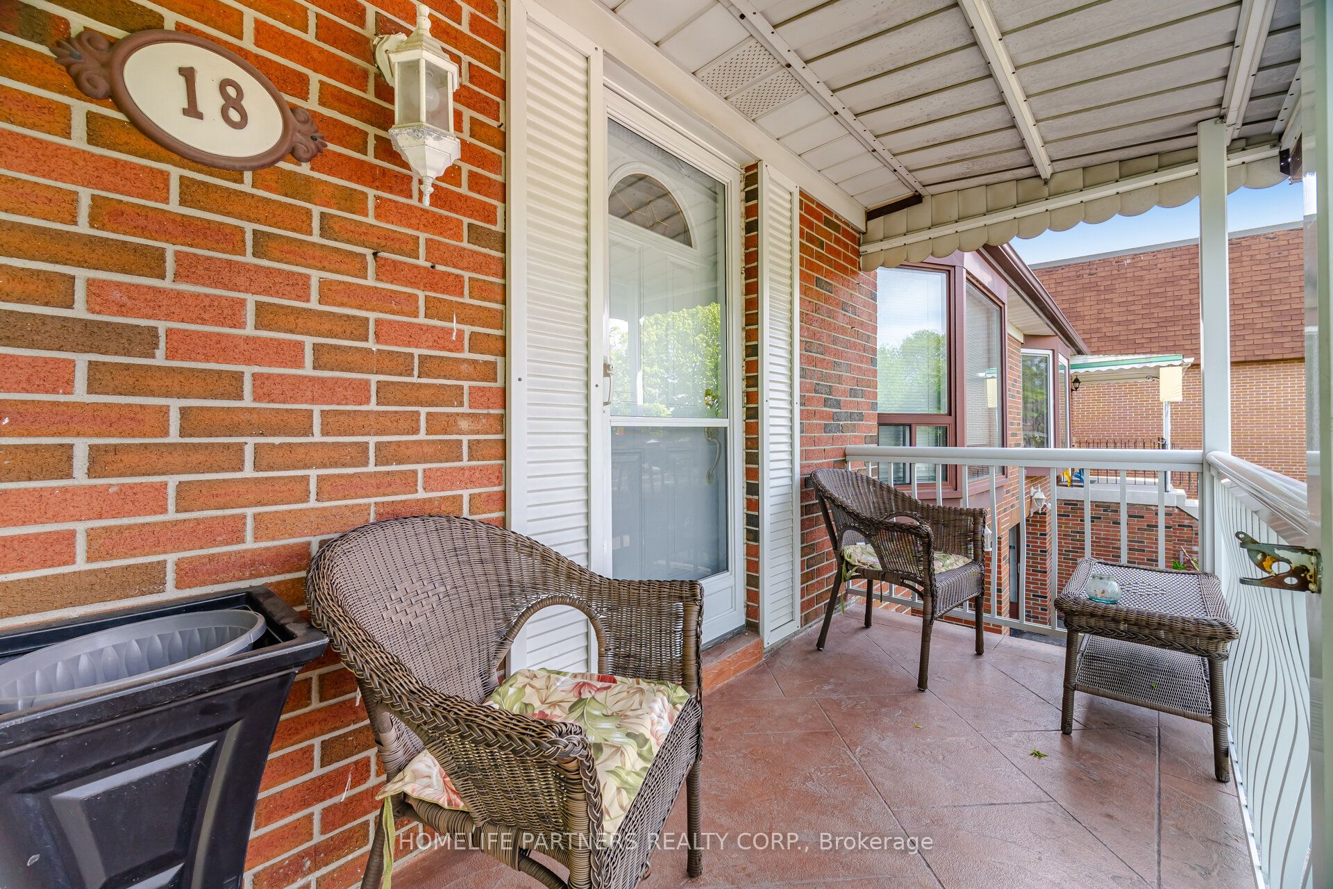 18 Zealand Road, Toronto, ON M9R 3W4 photo 3