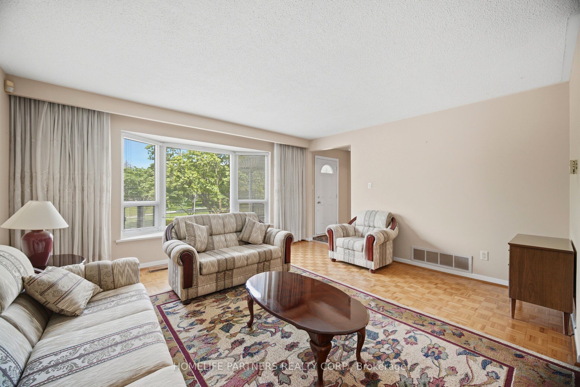 18 Zealand Road, Toronto, ON M9R 3W4 photo 5