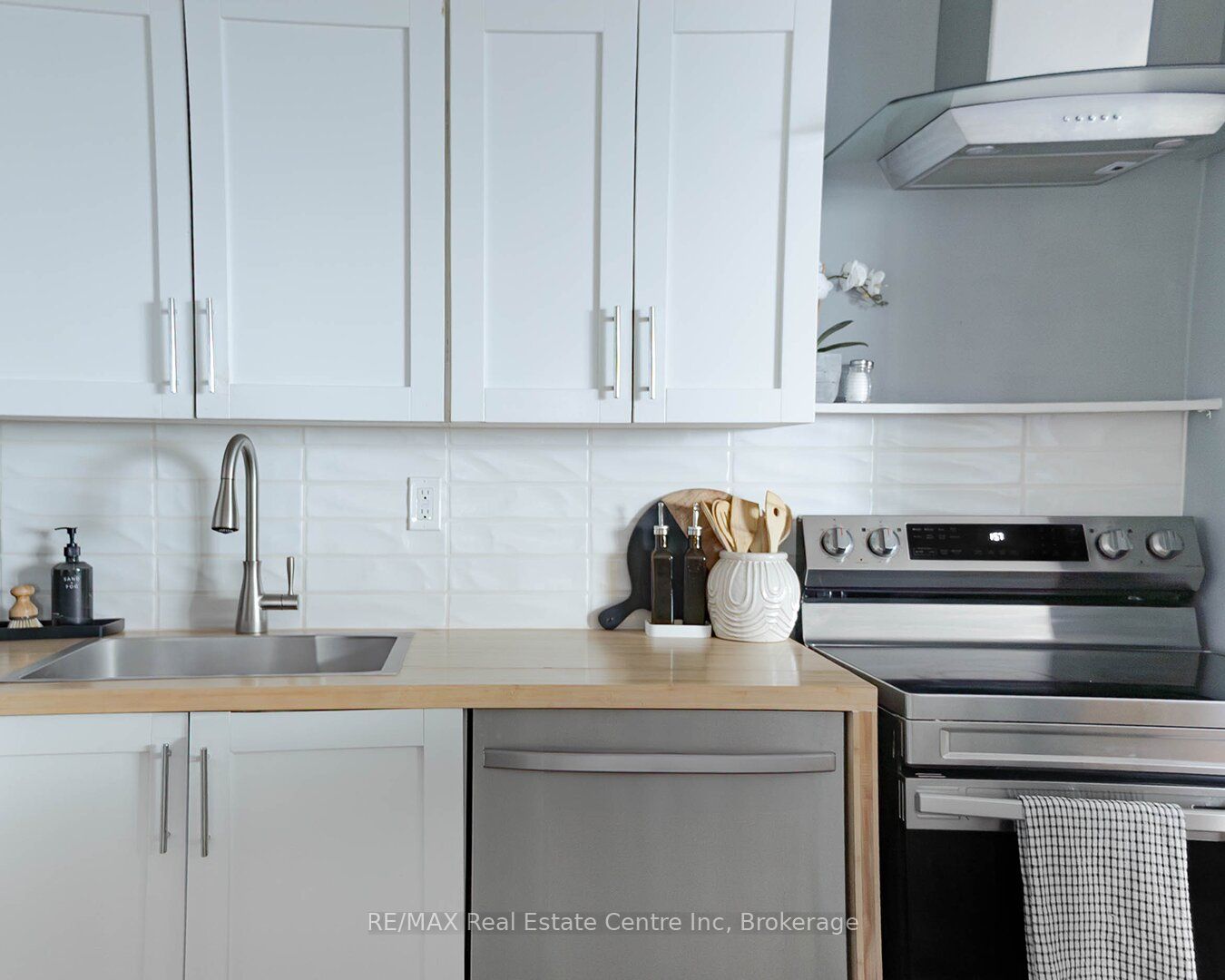 11 NEILSON Drive 609, Toronto, ON M9C 1V4 photo 3