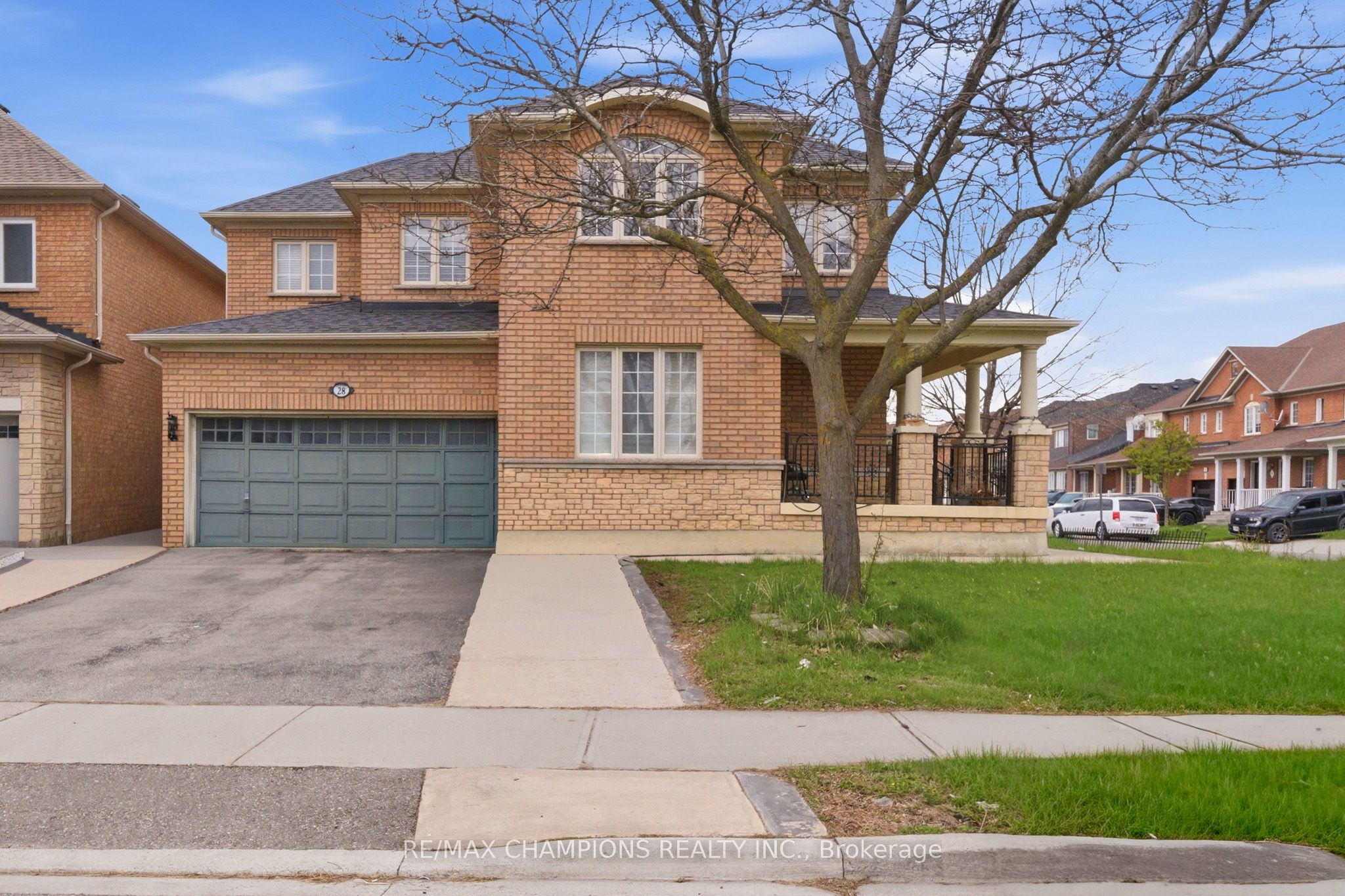 28 Egypt Drive, Brampton, ON L6R 2W3 photo 3