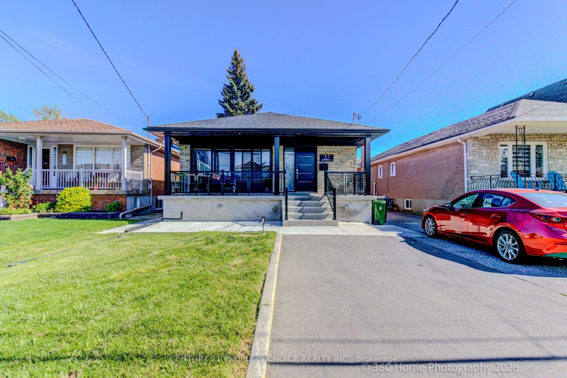 37 Bentworth Avenue Lower, Toronto, ON M6A 1P1