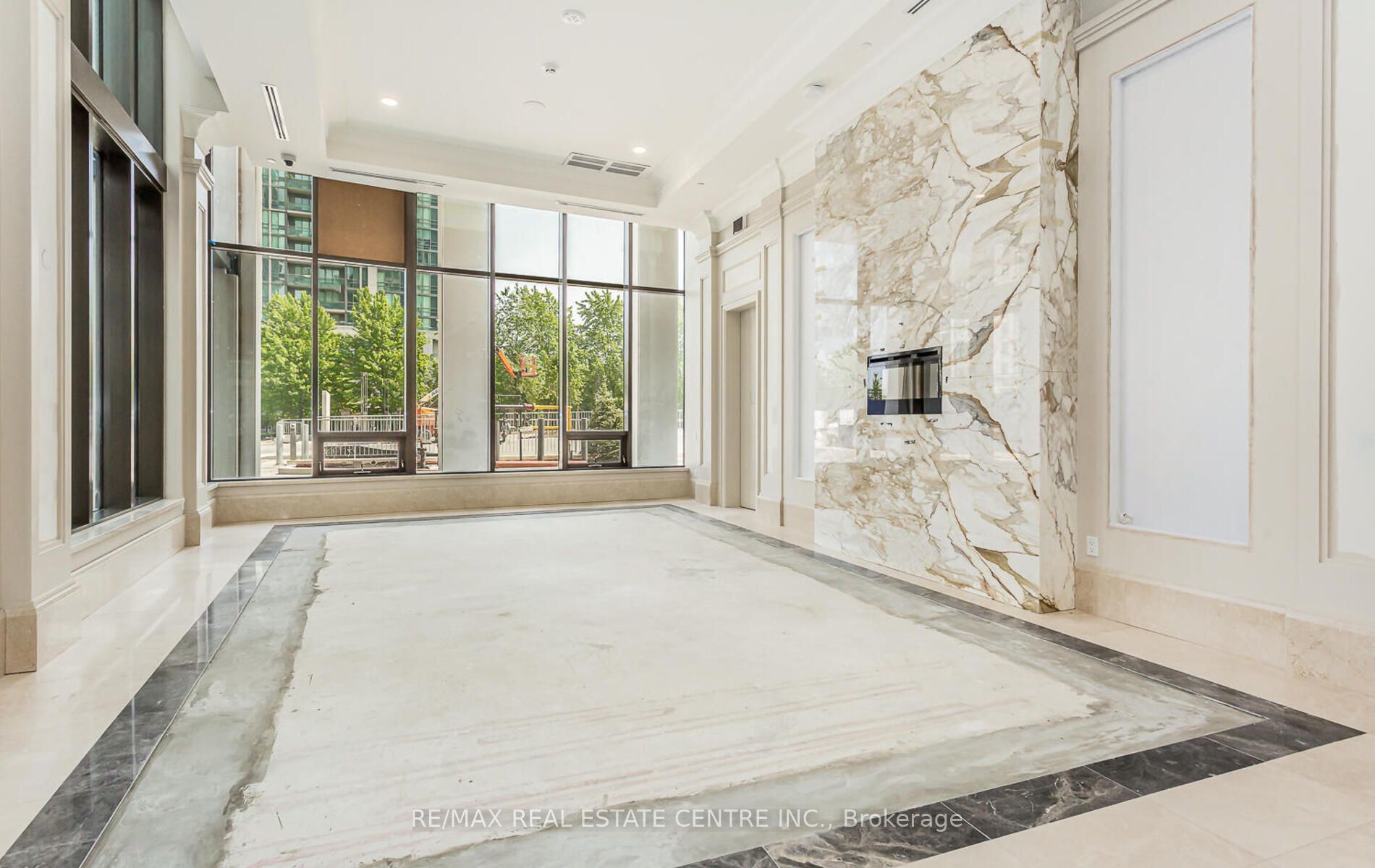 36 Elm Drive W 1610, Mississauga, ON L5B 1L9 photo 5