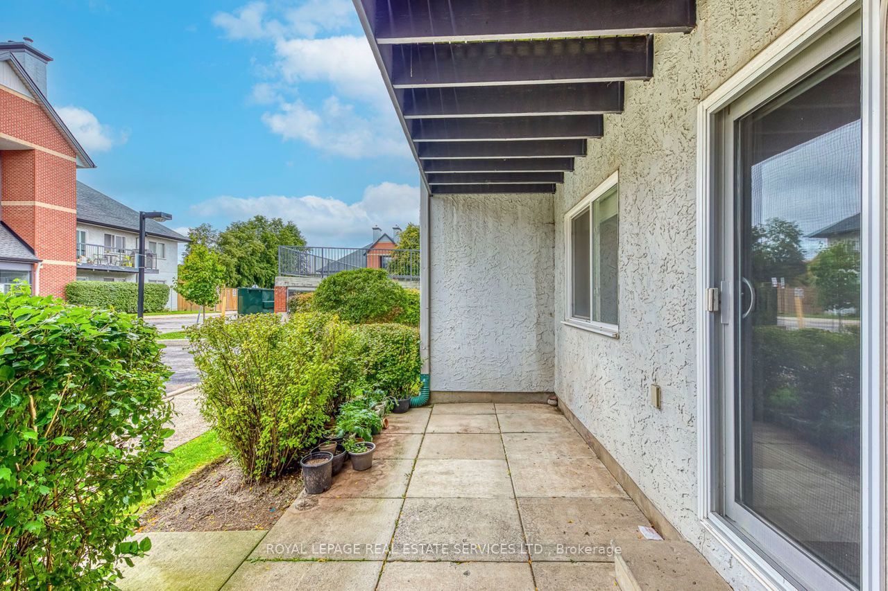 1450 Glen Abbey Gate 911, Oakville, ON L6M 2V7 photo 3