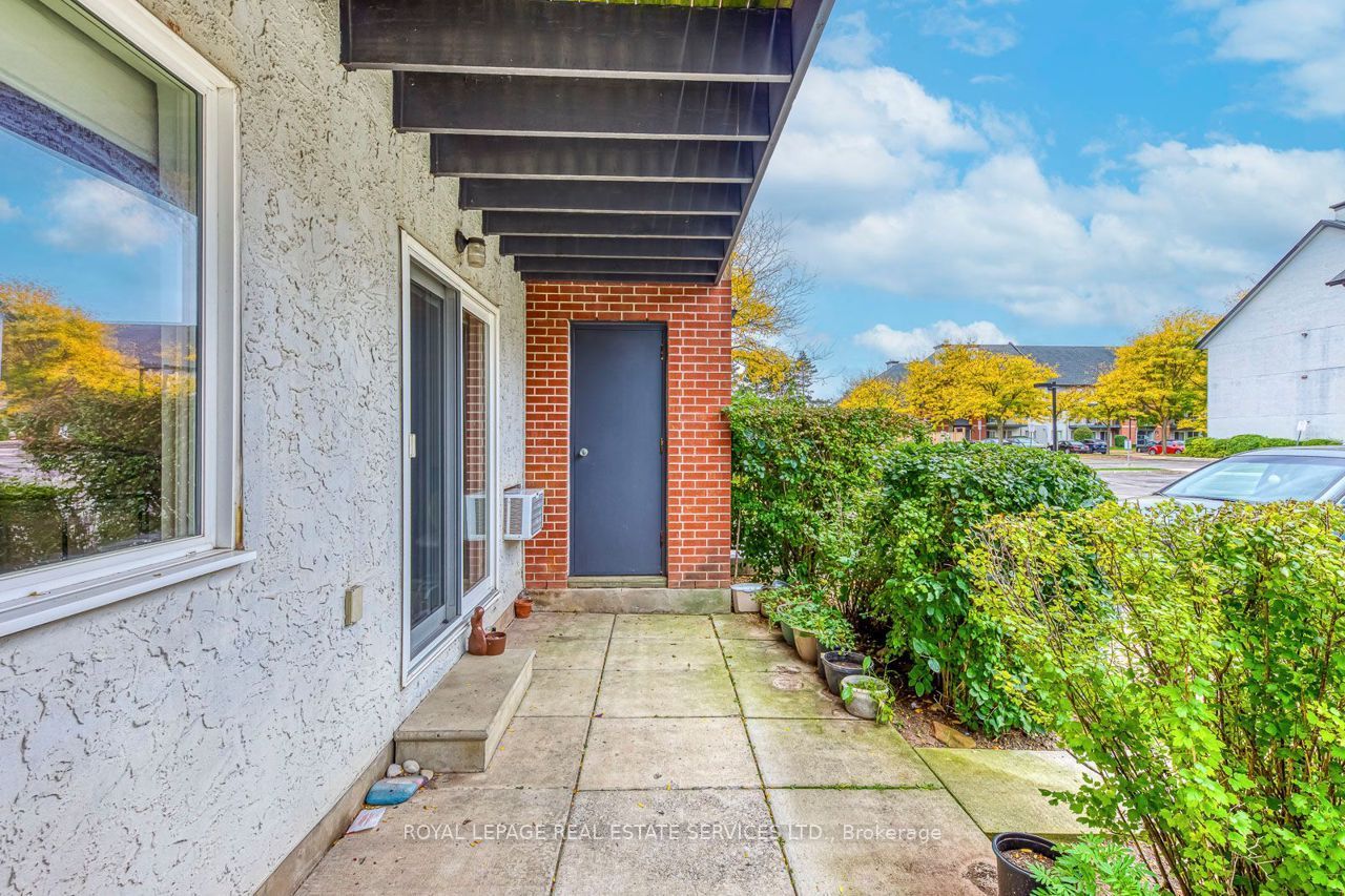 1450 Glen Abbey Gate 911, Oakville, ON L6M 2V7 photo 4