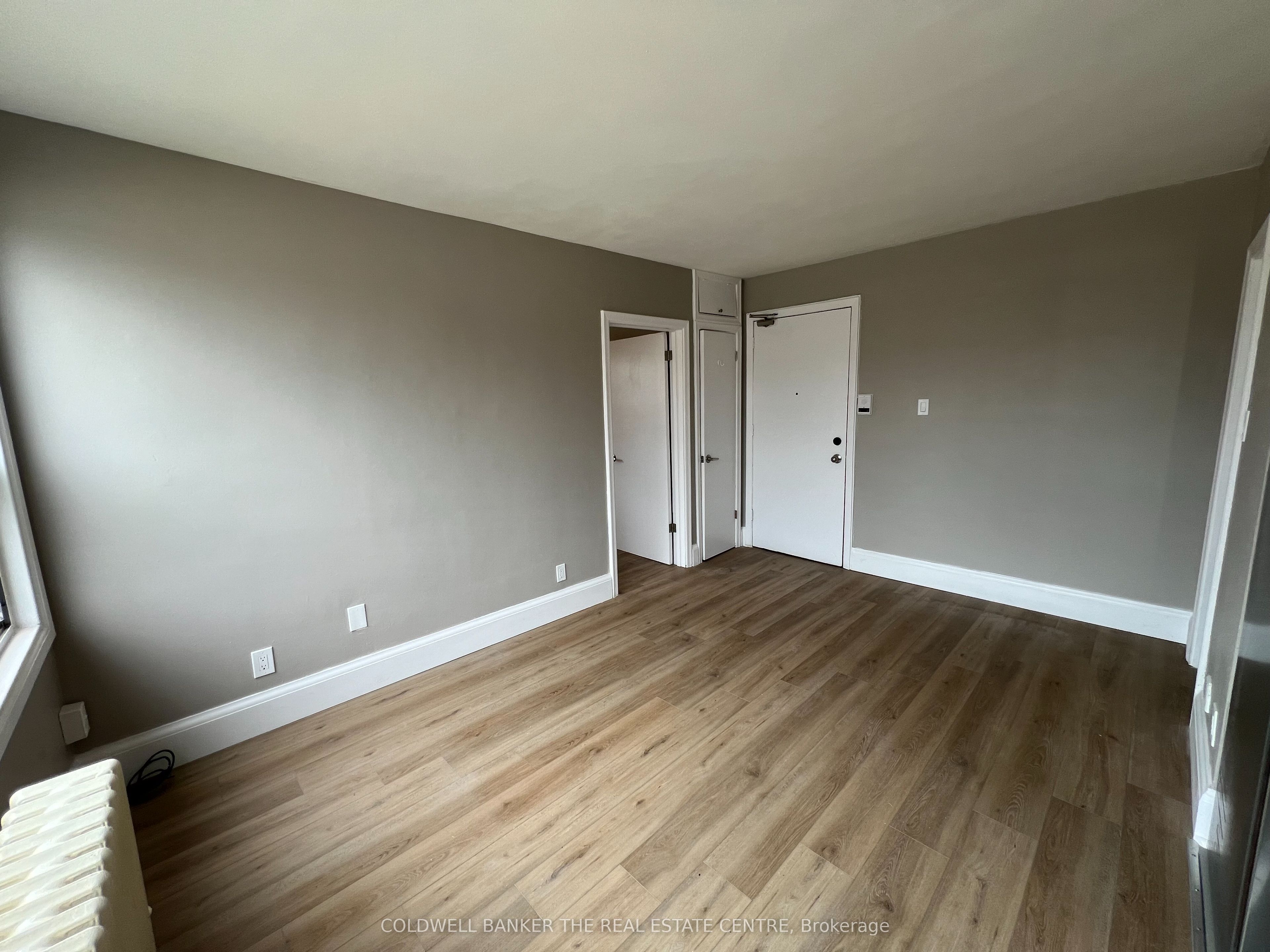 108 Grandville Avenue 4, Toronto, ON M6N 4V2 photo 4