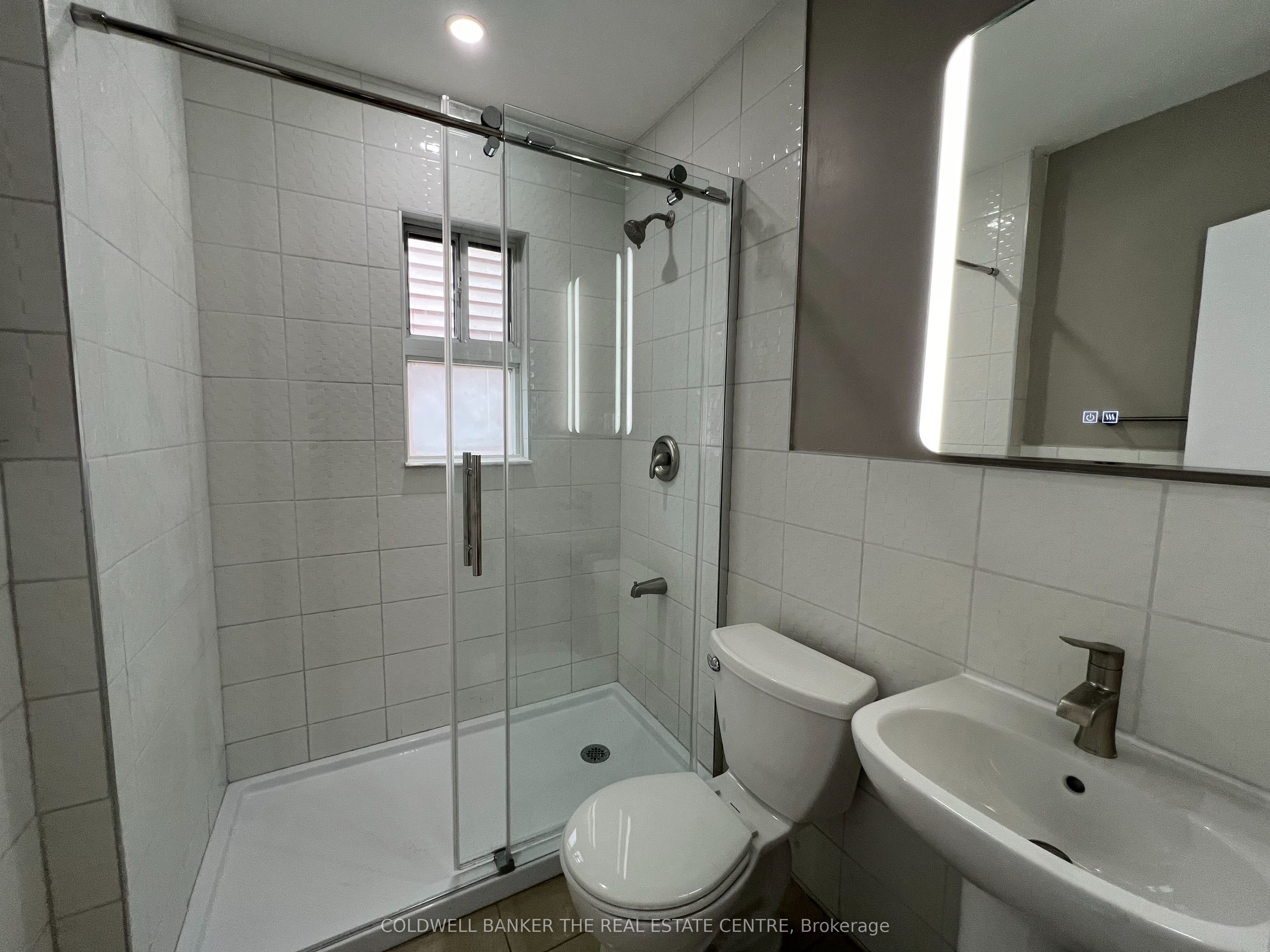108 Grandville Avenue 4, Toronto, ON M6N 4V2 photo 5