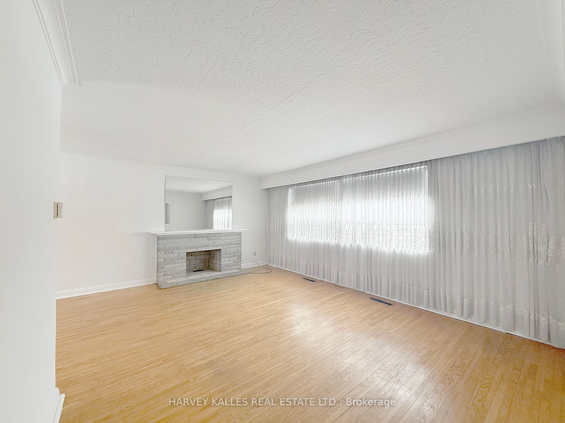214 Dixon Road, Toronto, ON M9P 2M1 photo 5