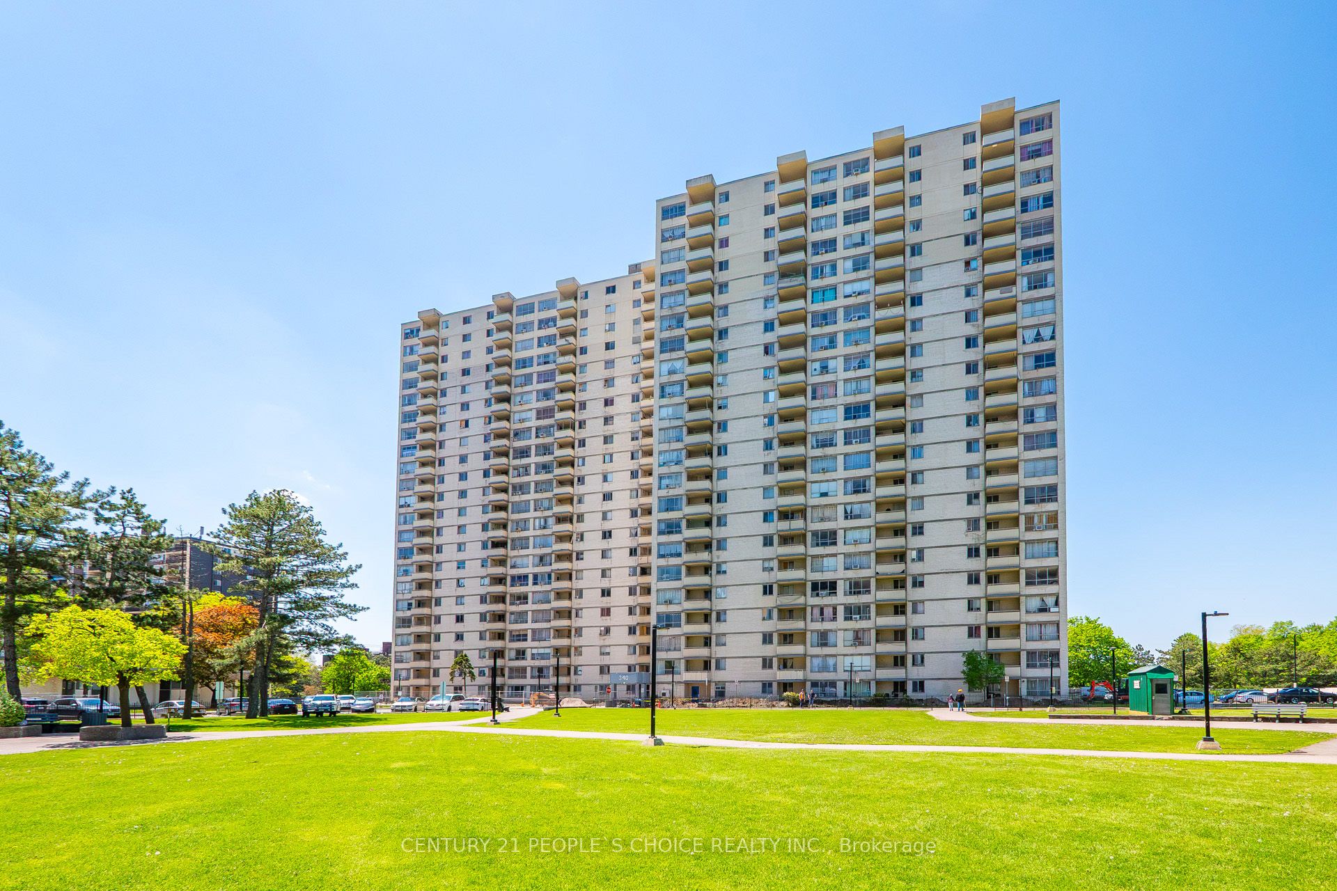 340 Dixon Road 601, Toronto, ON M9R 1T1 photo 2