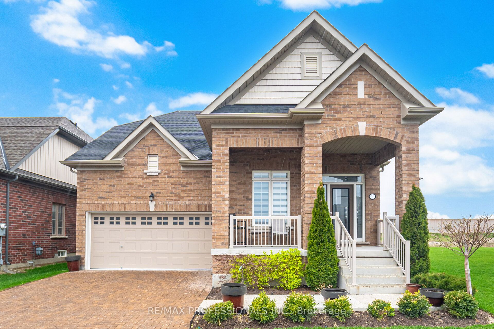 40 Bluestone Crescent, Brampton, ON L6R 4B8