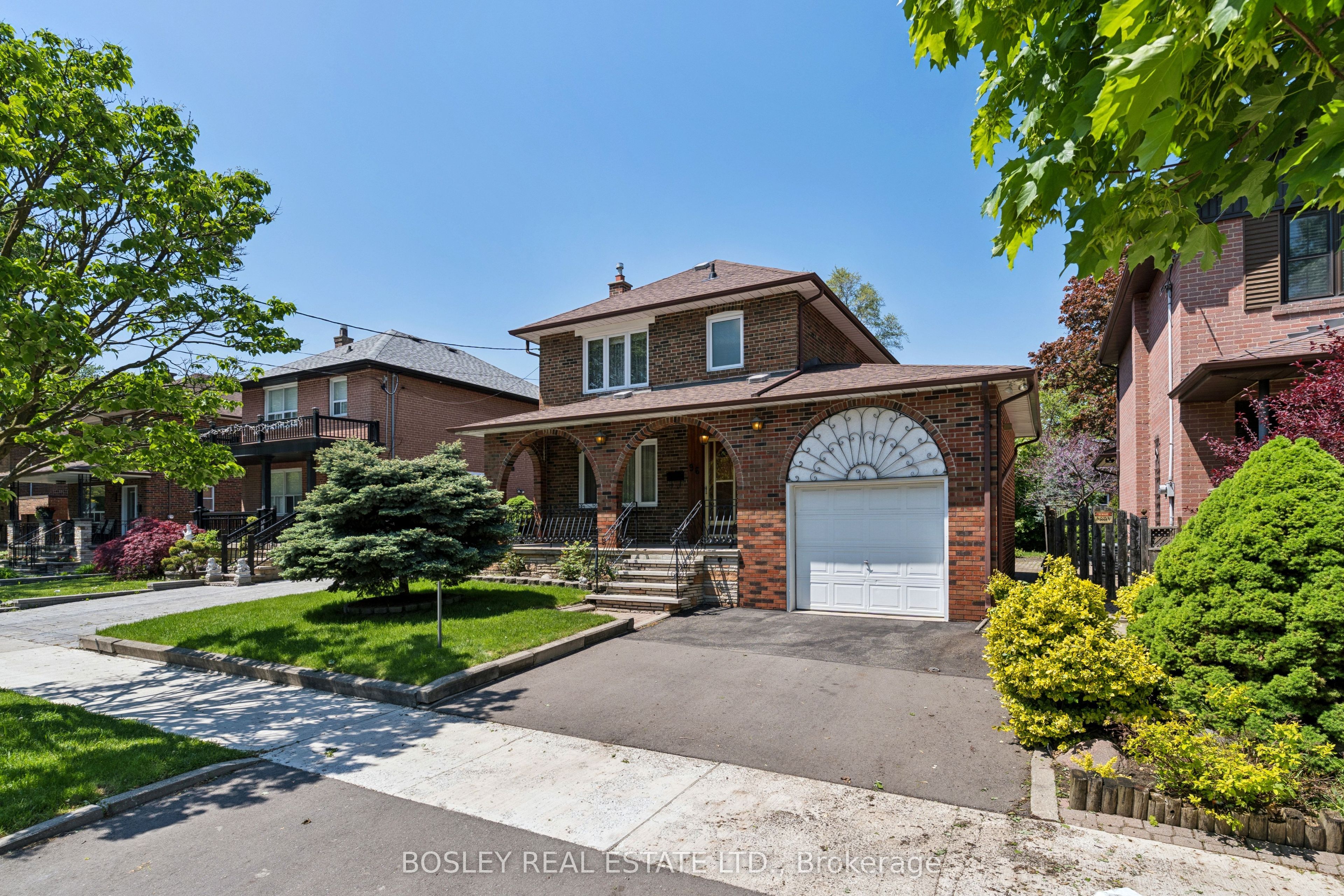 96 Macdonald Avenue, Toronto, ON M9N 2E6 photo 2