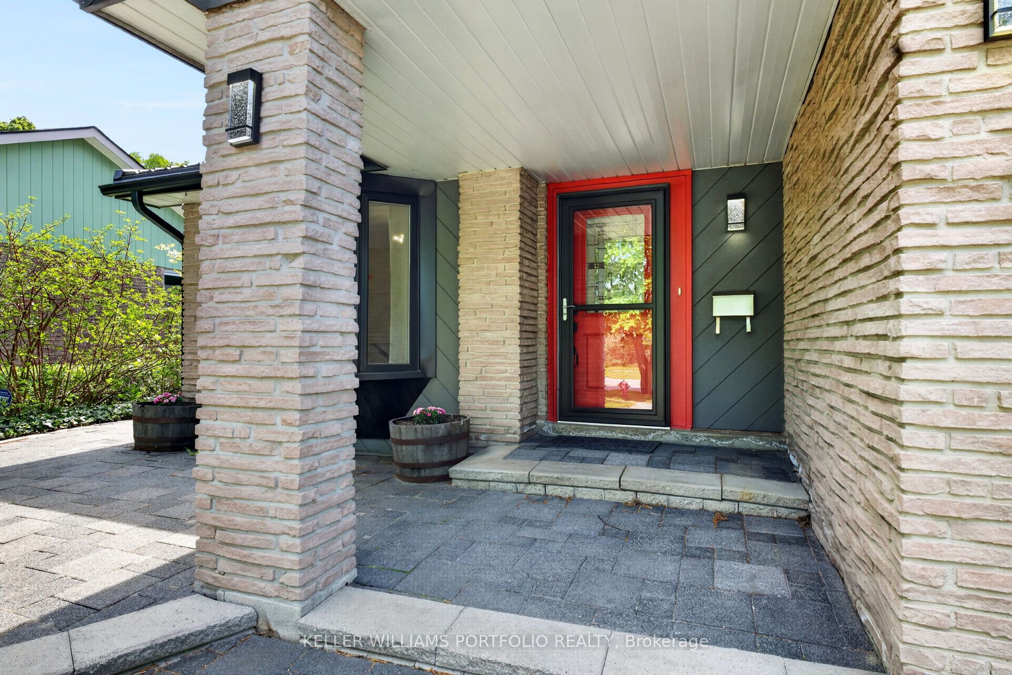 38 Laurelcrest Street, Brampton, ON L6S 2R4 photo 4