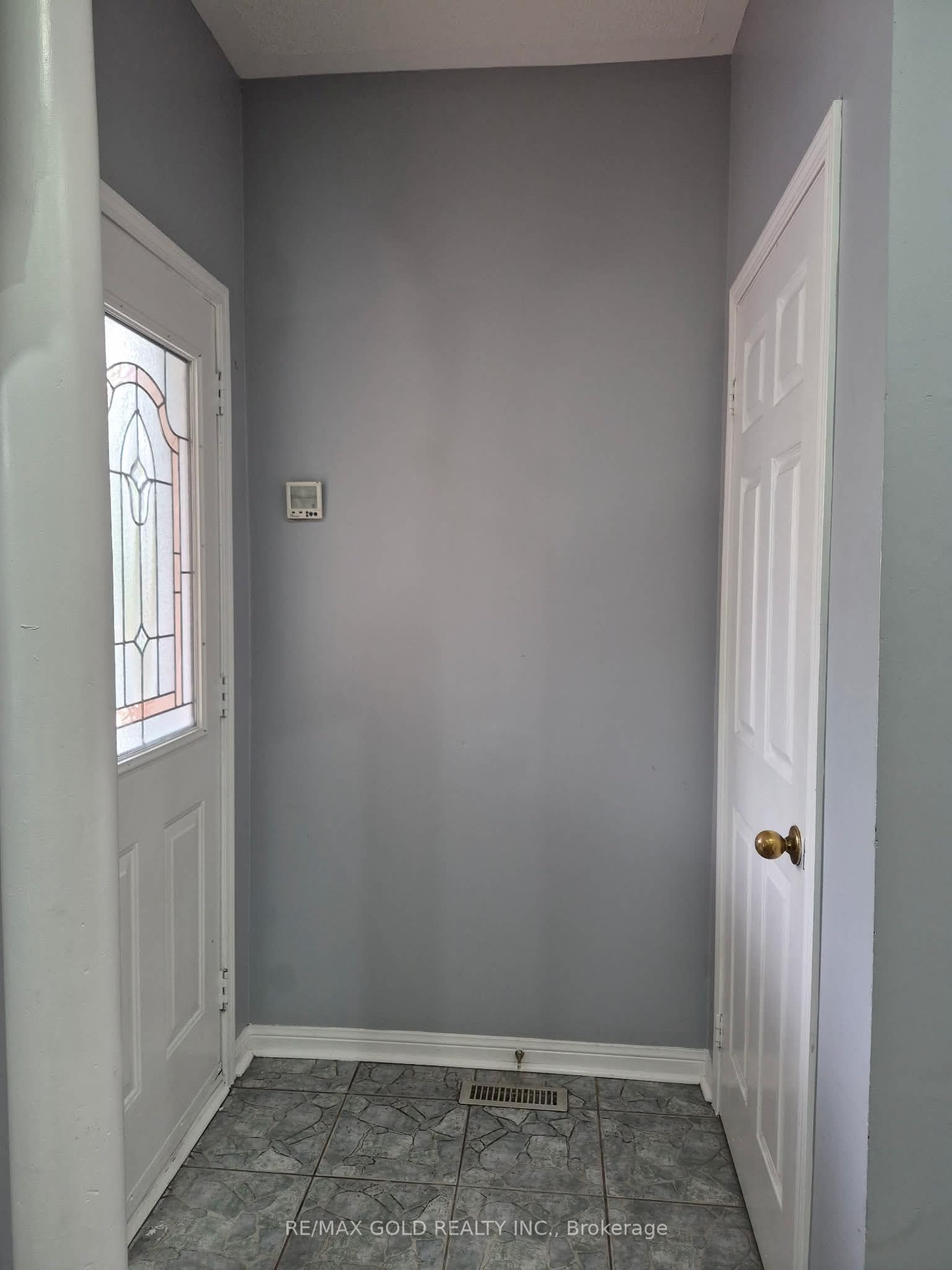 22 Blue Whale Boulevard, Brampton, ON L6R 2M2 photo 2