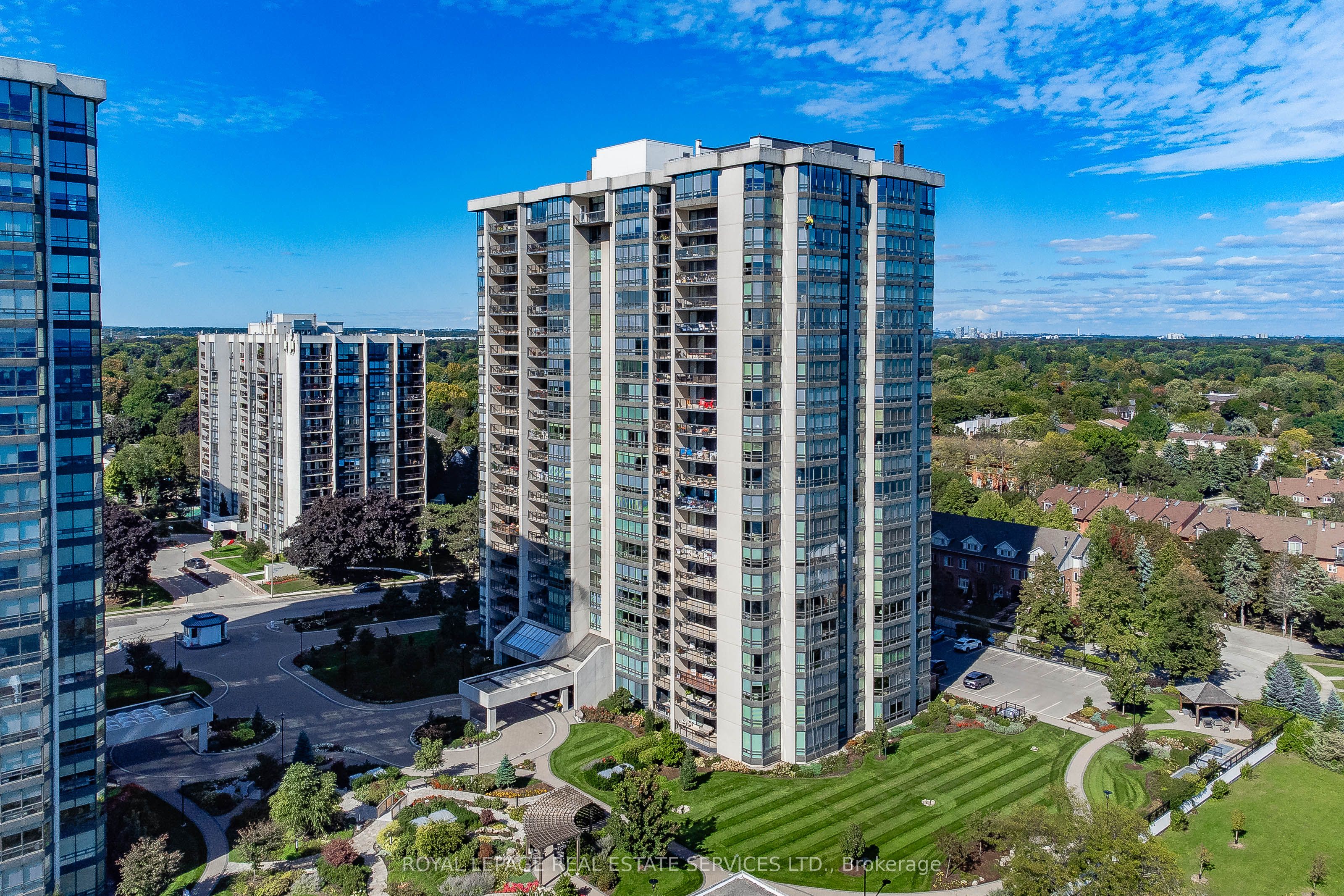2170 Marine Drive 1203, Oakville, ON L6L 5V1 photo 4