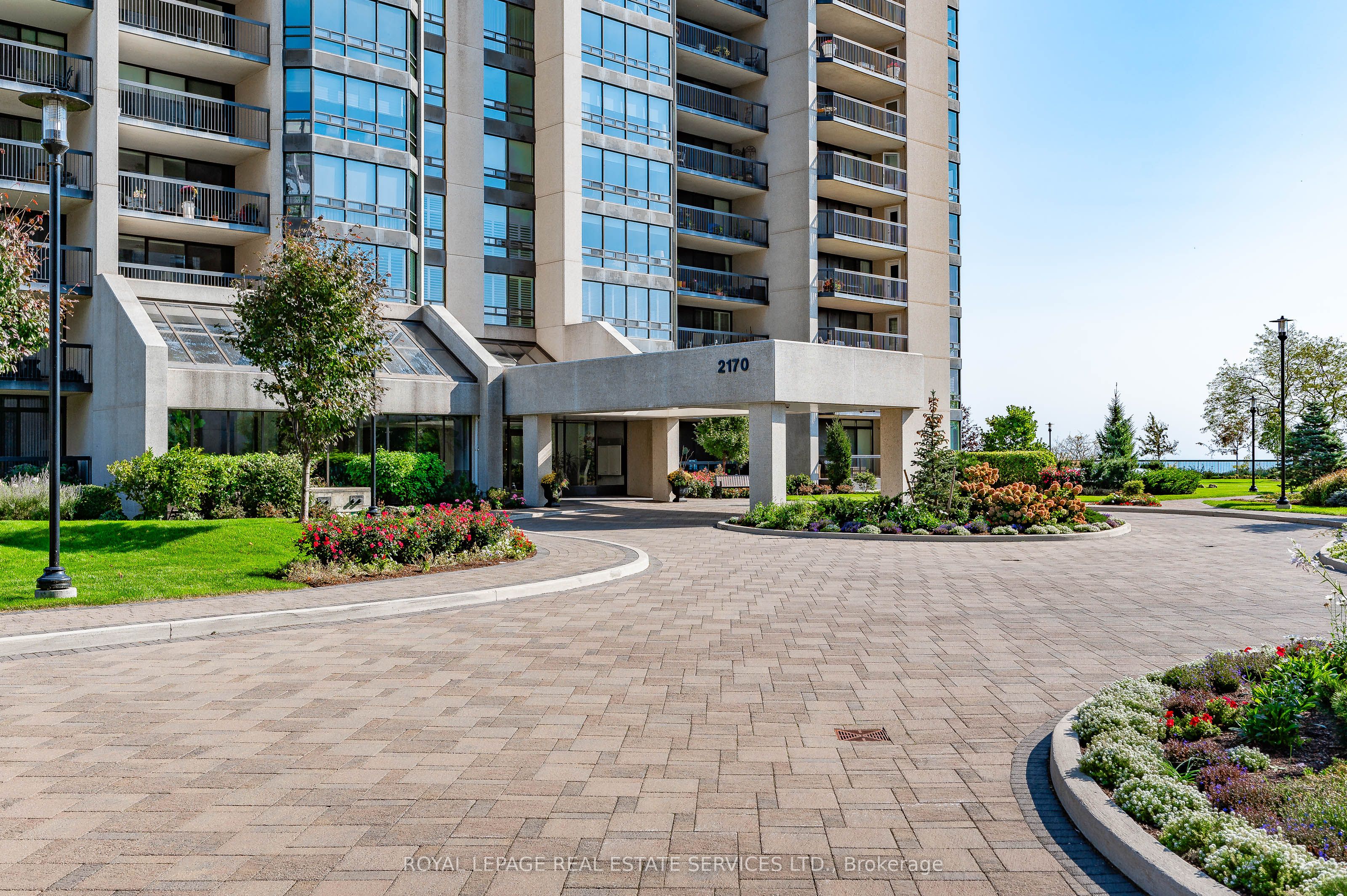 2170 Marine Drive 1203, Oakville, ON L6L 5V1 photo 5