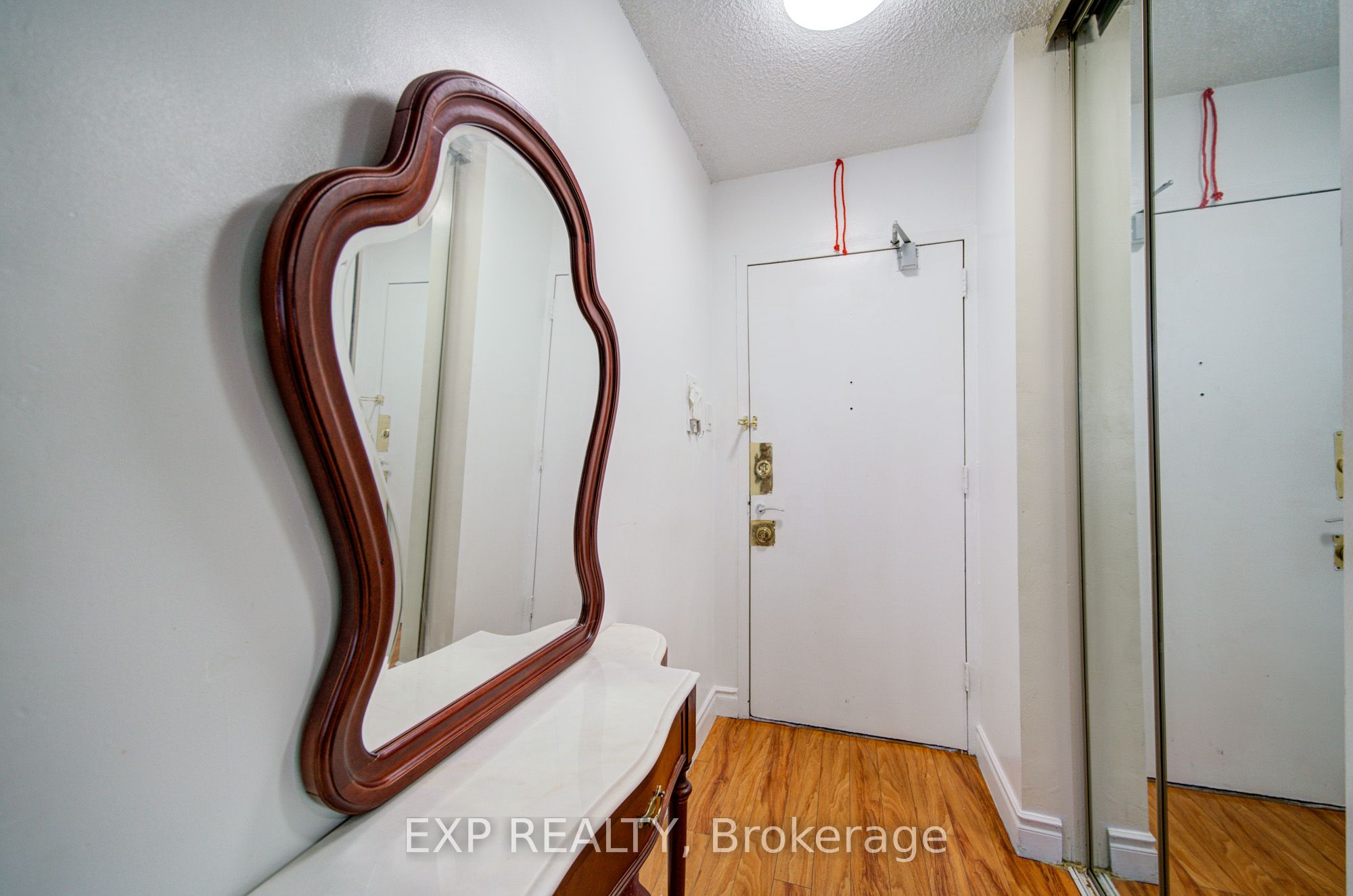 50 Lotherton Pathway 402, Toronto, ON M6B 2G8 photo 3