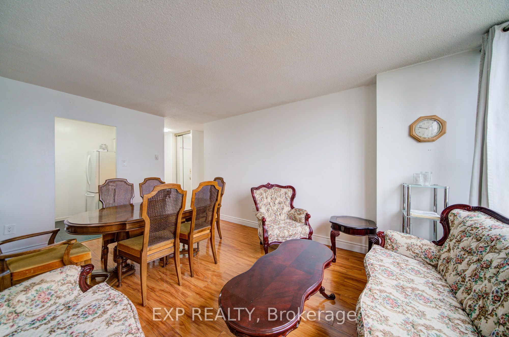 50 Lotherton Pathway 402, Toronto, ON M6B 2G8 photo 5