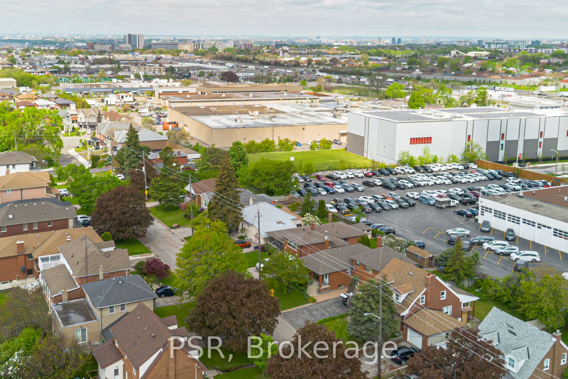 14 Jane Osler Boulevard, Toronto, ON M6A 1W7 photo 4