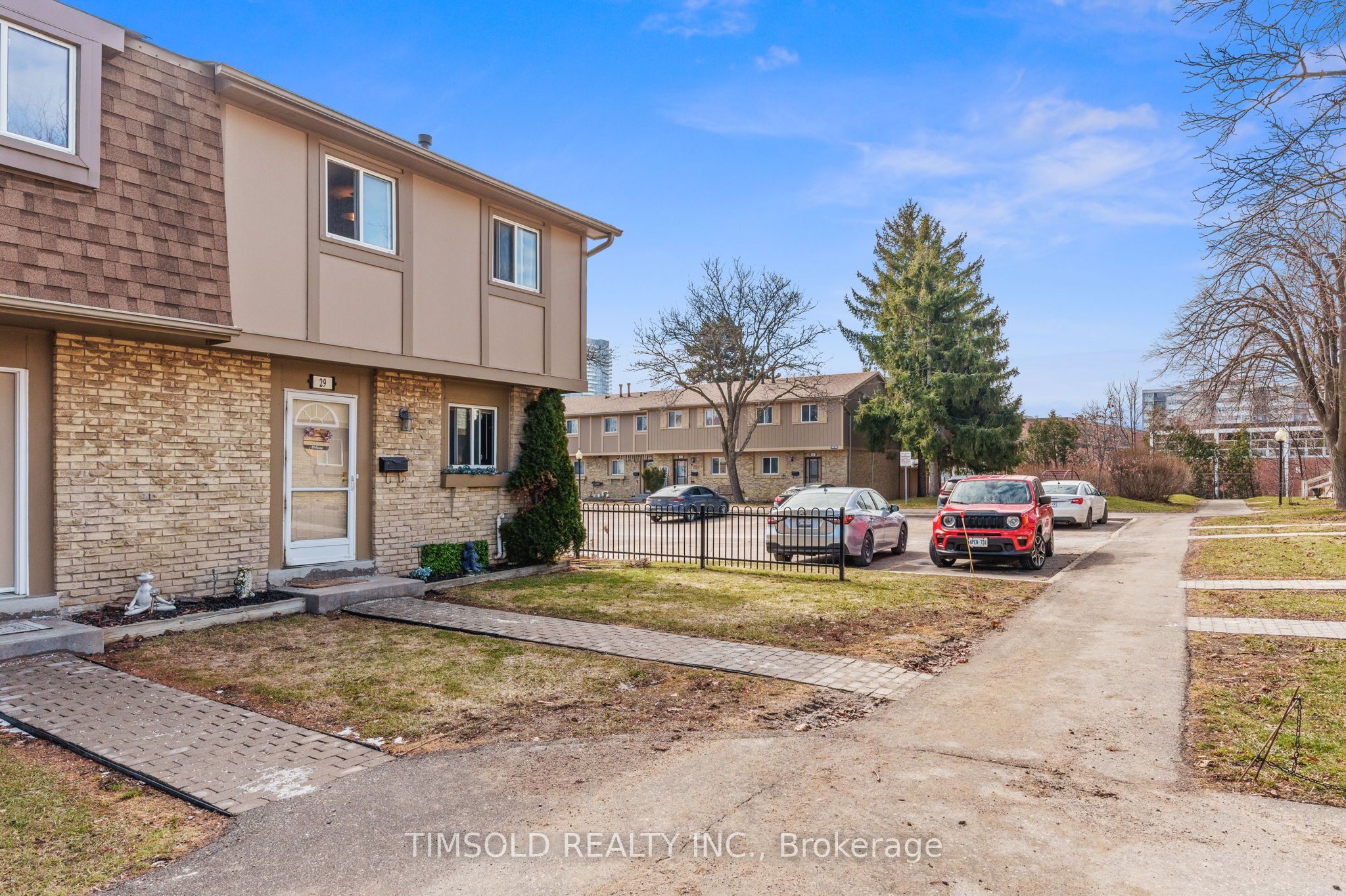 57 Hansen Road N 29, Brampton, ON L6V 3C6 photo 5