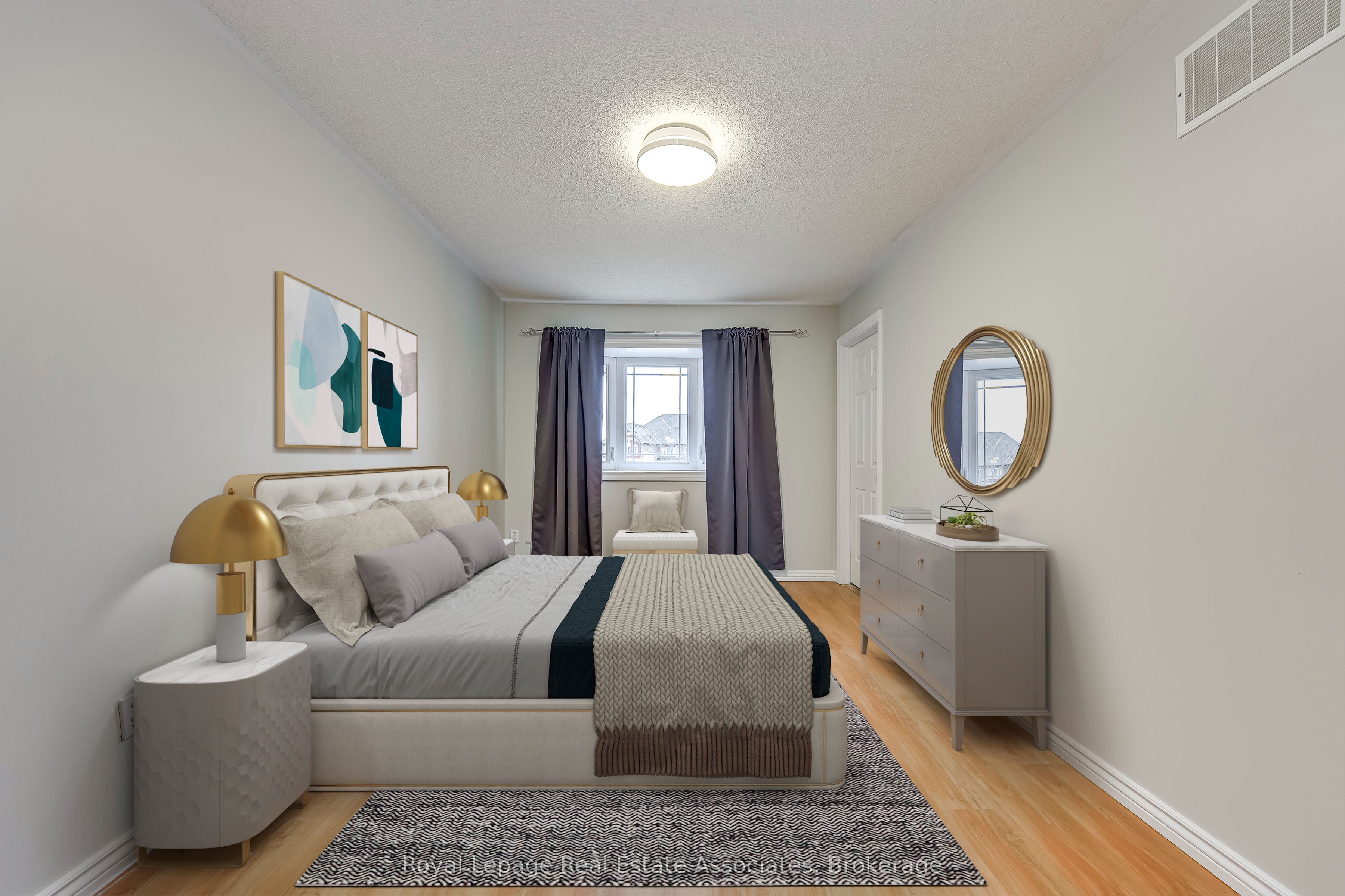 6978 Lisanne Court, Mississauga, ON L5N 6Z7 photo 3