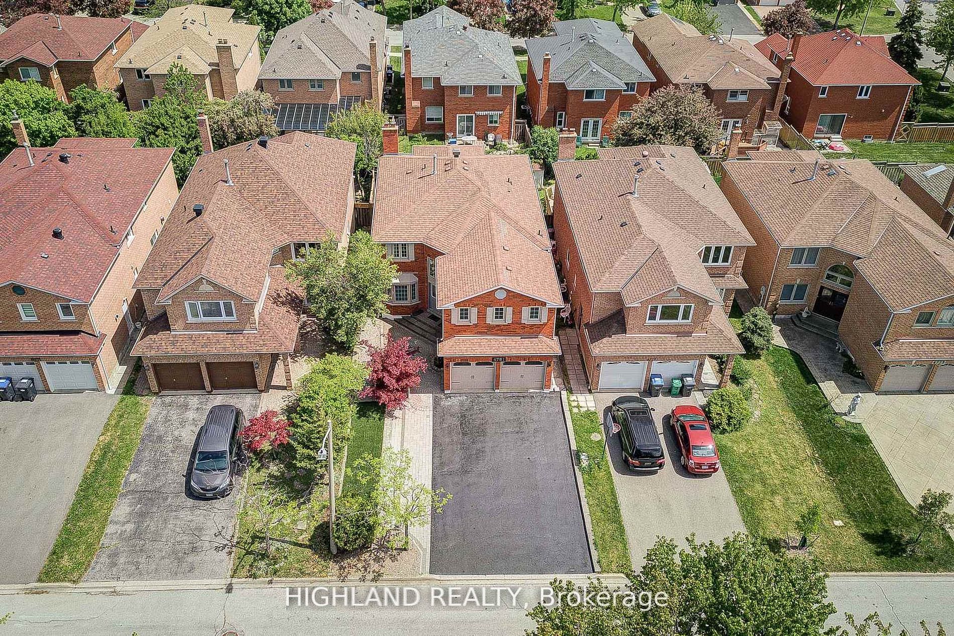 4781 Crystal Rose Drive, Mississauga, ON L5V 1G9 photo 5