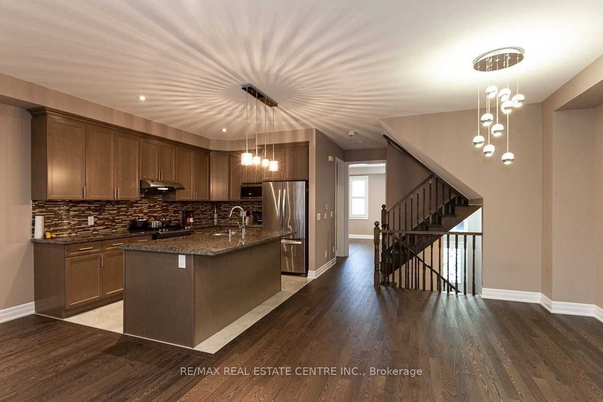 158 Rising Hill Ridge, Brampton, ON L6Y 6B1 photo 3