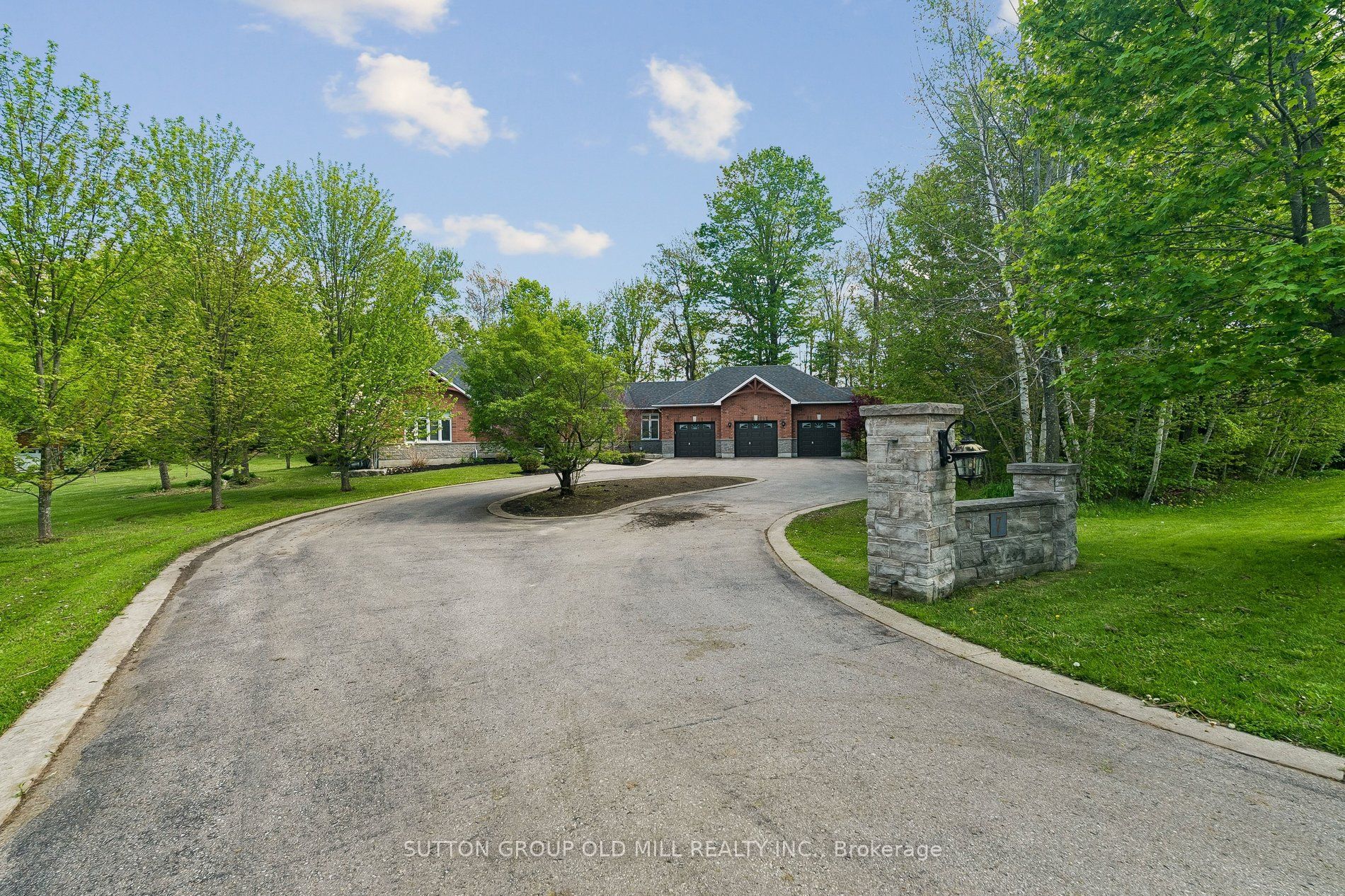 7 Rolling Meadow Drive, Caledon, ON L7K 0N2 photo 2