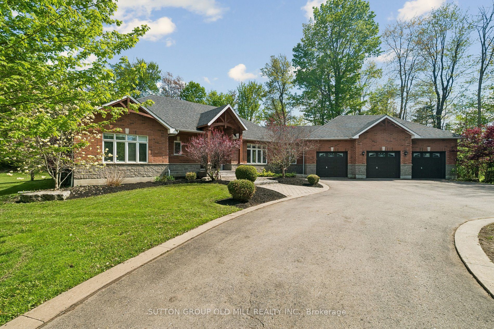 7 Rolling Meadow Drive, Caledon, ON L7K 0N2 photo 3