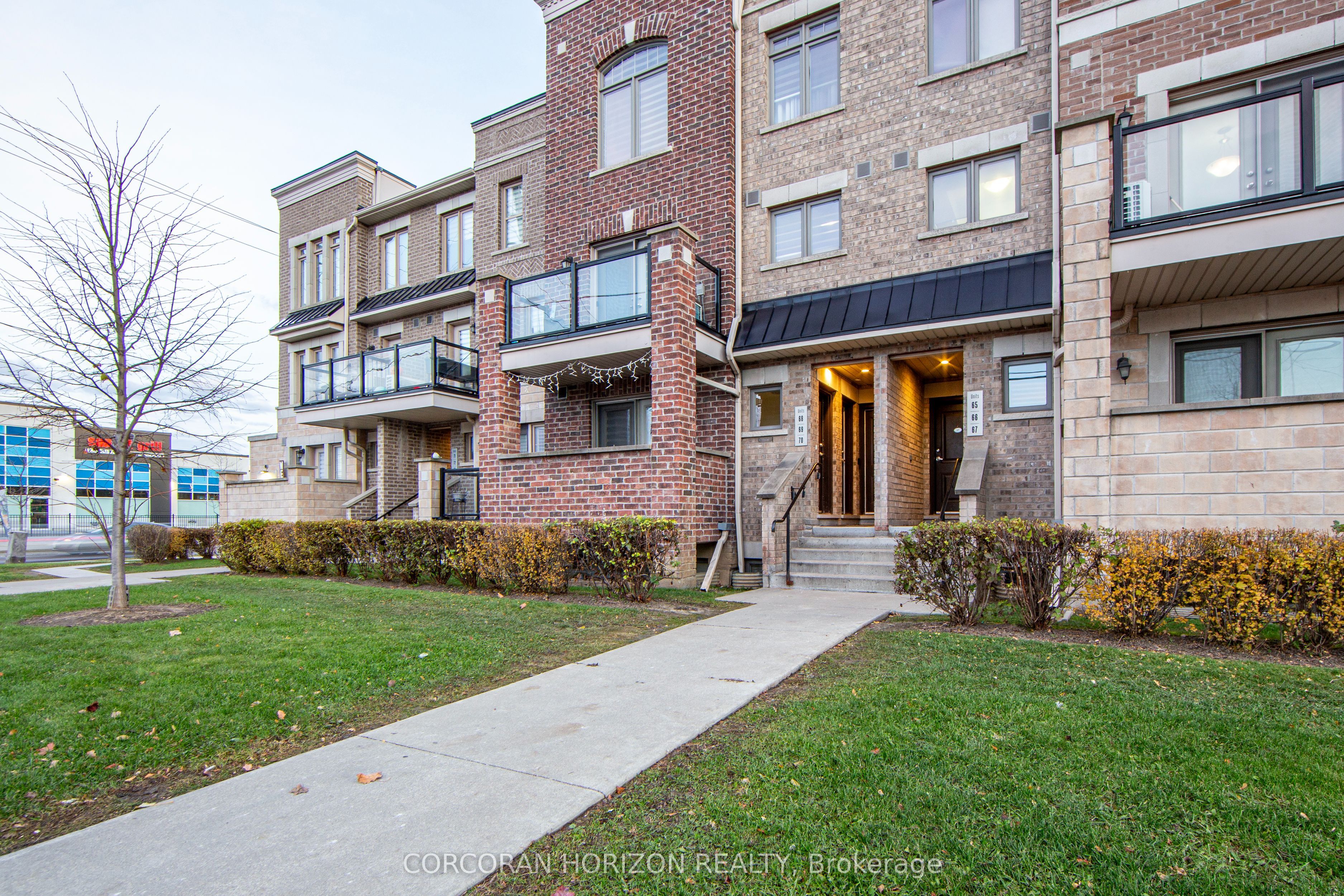 2315 Sheppard Avenue W 70, Toronto, ON M9M 3A4