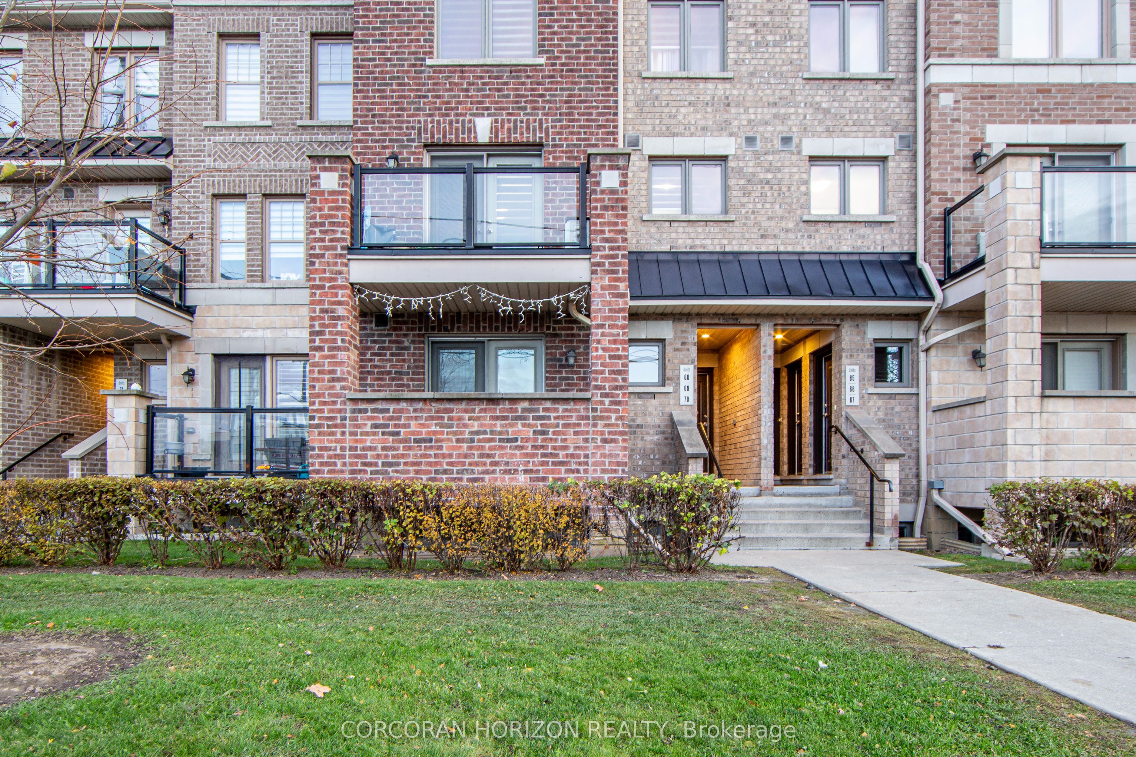 2315 Sheppard Avenue W 70, Toronto, ON M9M 3A4 photo 2