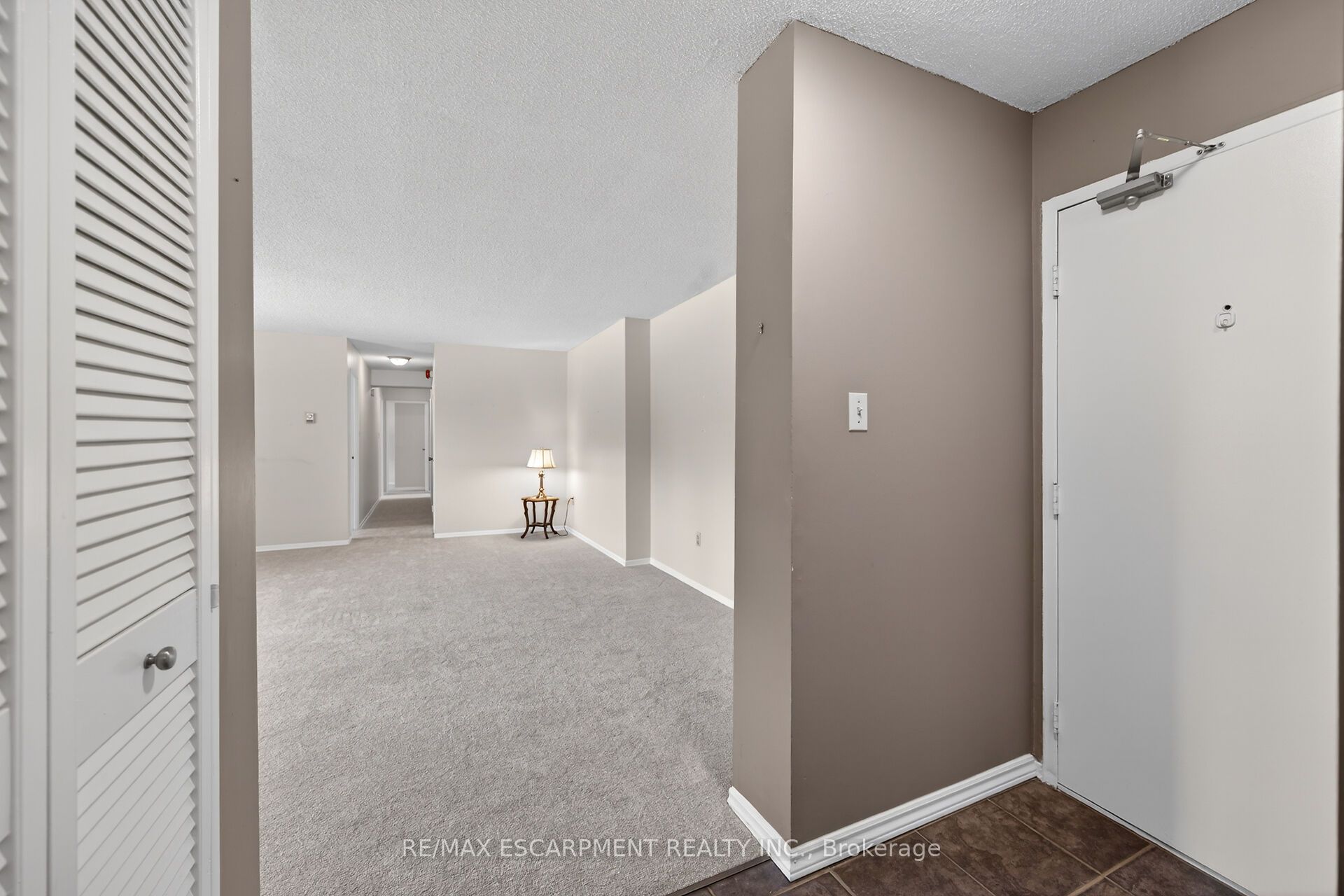 700 Dynes Road 101, Burlington, ON L7N 3M2 photo 3