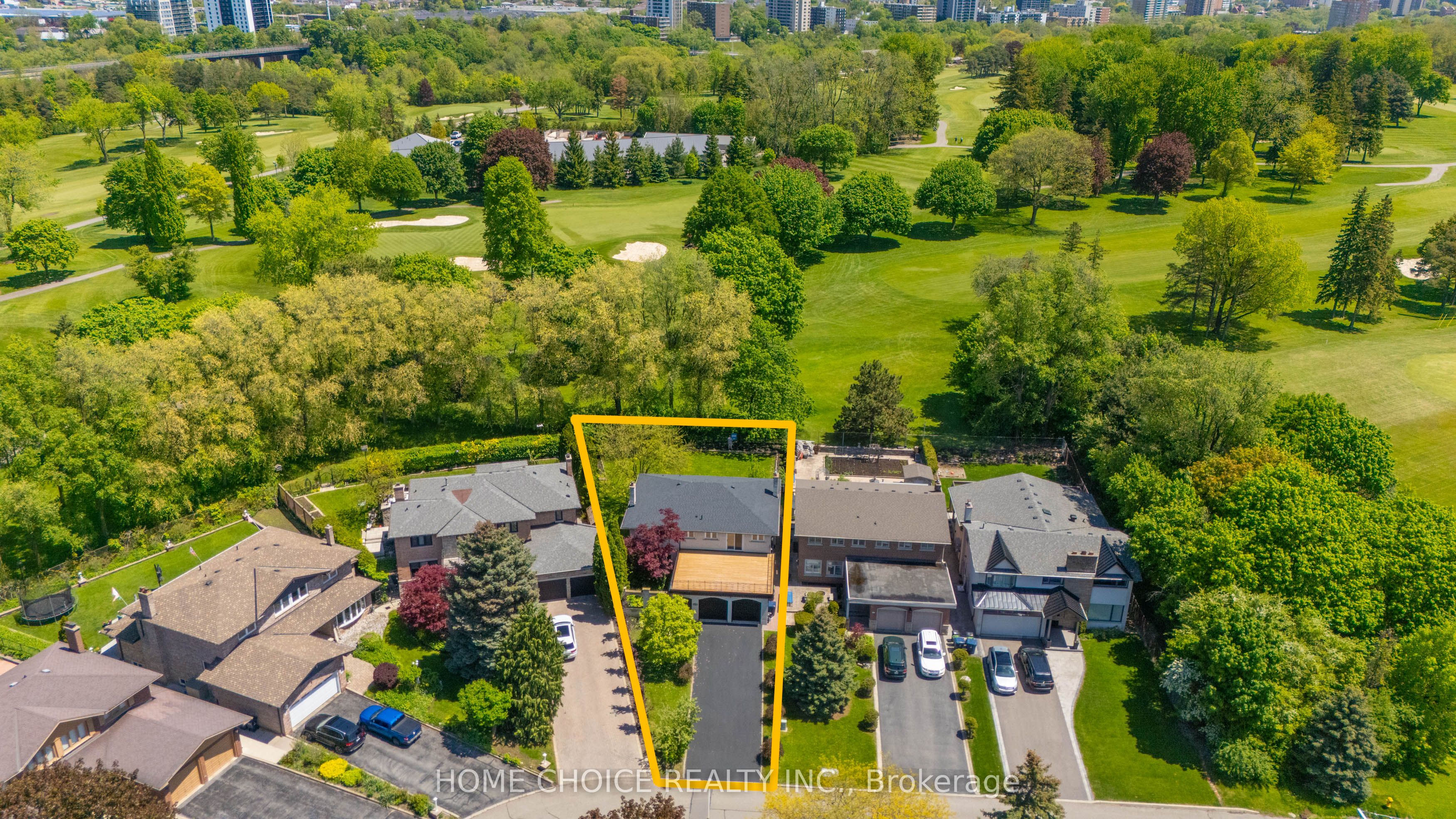 43 Golfwood Heights E, Toronto, ON M9P 3L8 photo 4