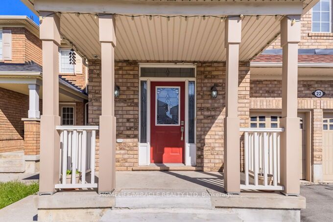22 Raccoon Street, Brampton, ON L6S 6L3 photo 4