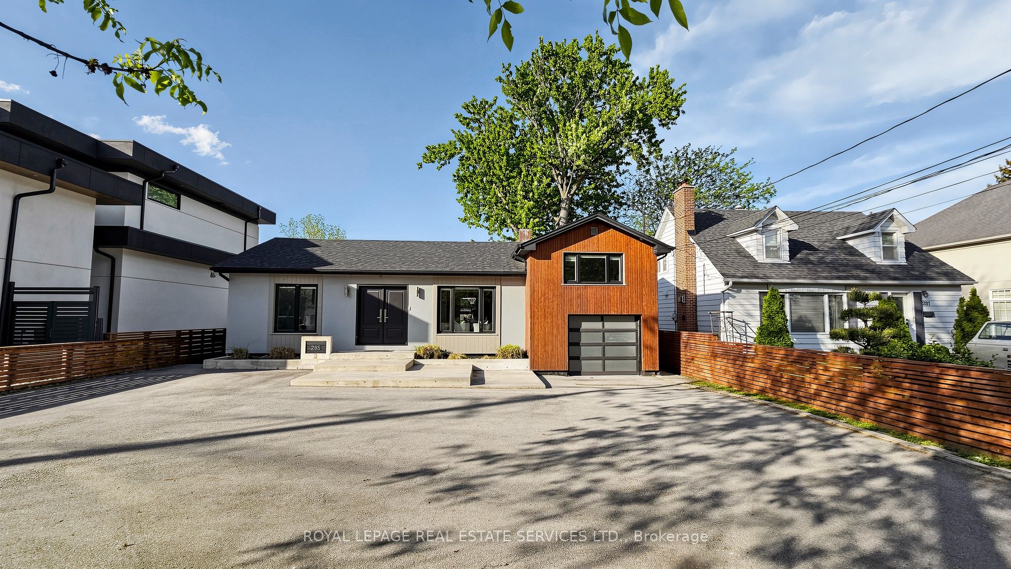 285 Bronte Road, Oakville, ON L6L 3C5