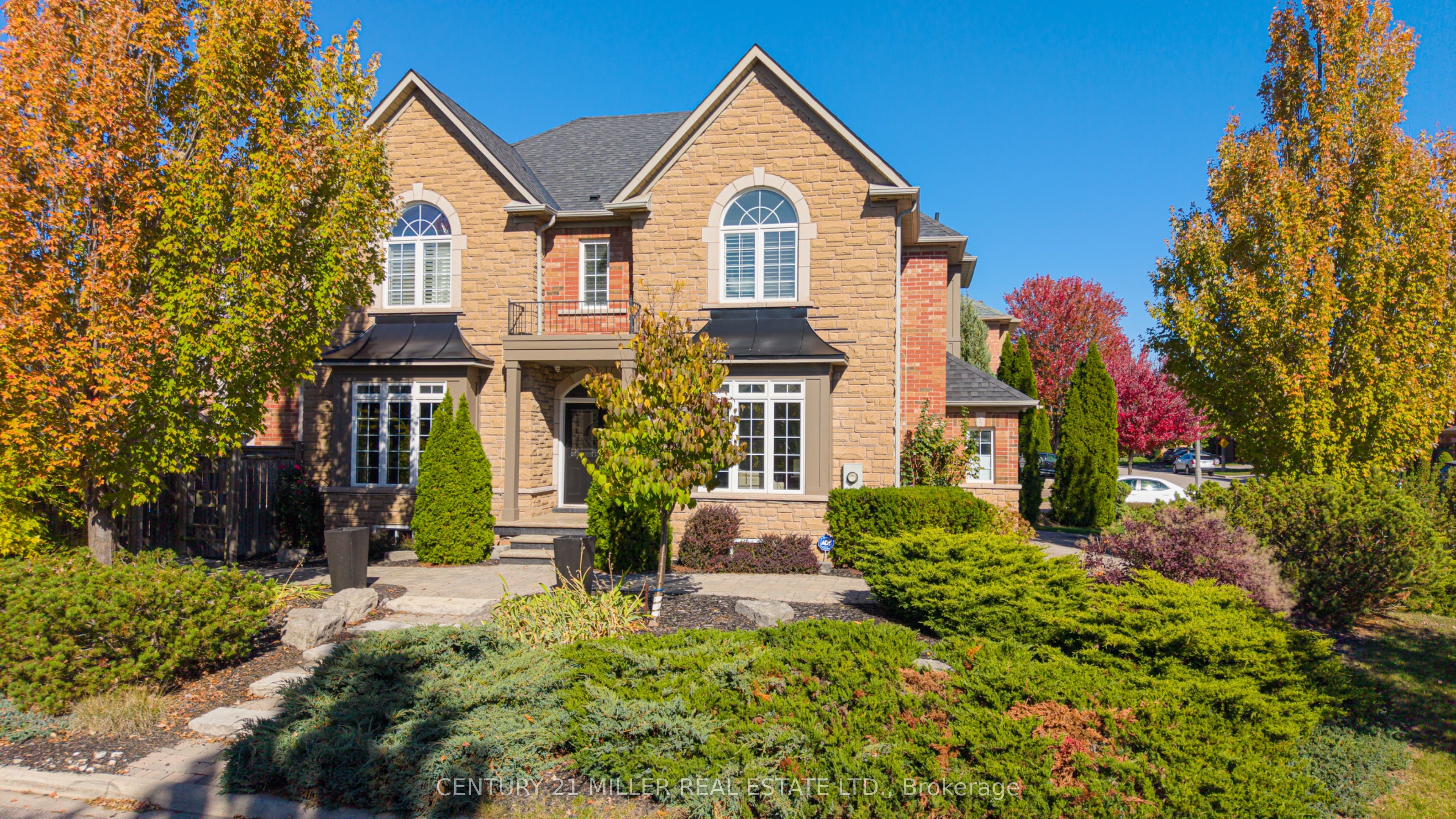 2211 Glencairn Road, Oakville, ON L6M 4S1 photo 2