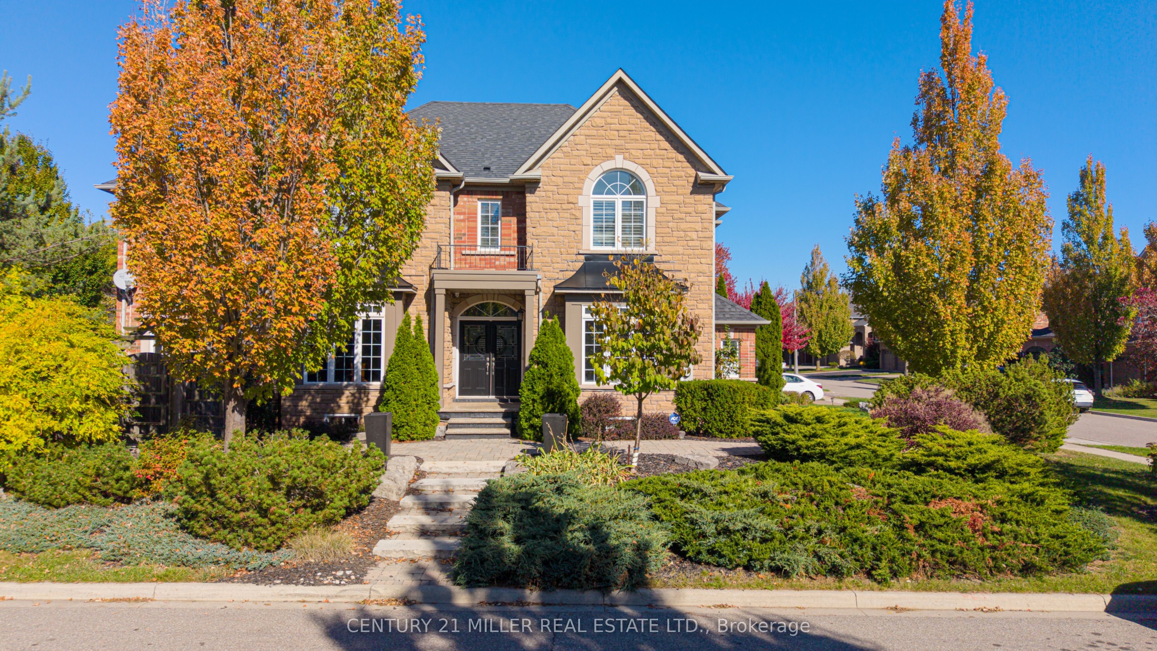 2211 Glencairn Road, Oakville, ON L6M 4S1 photo 3