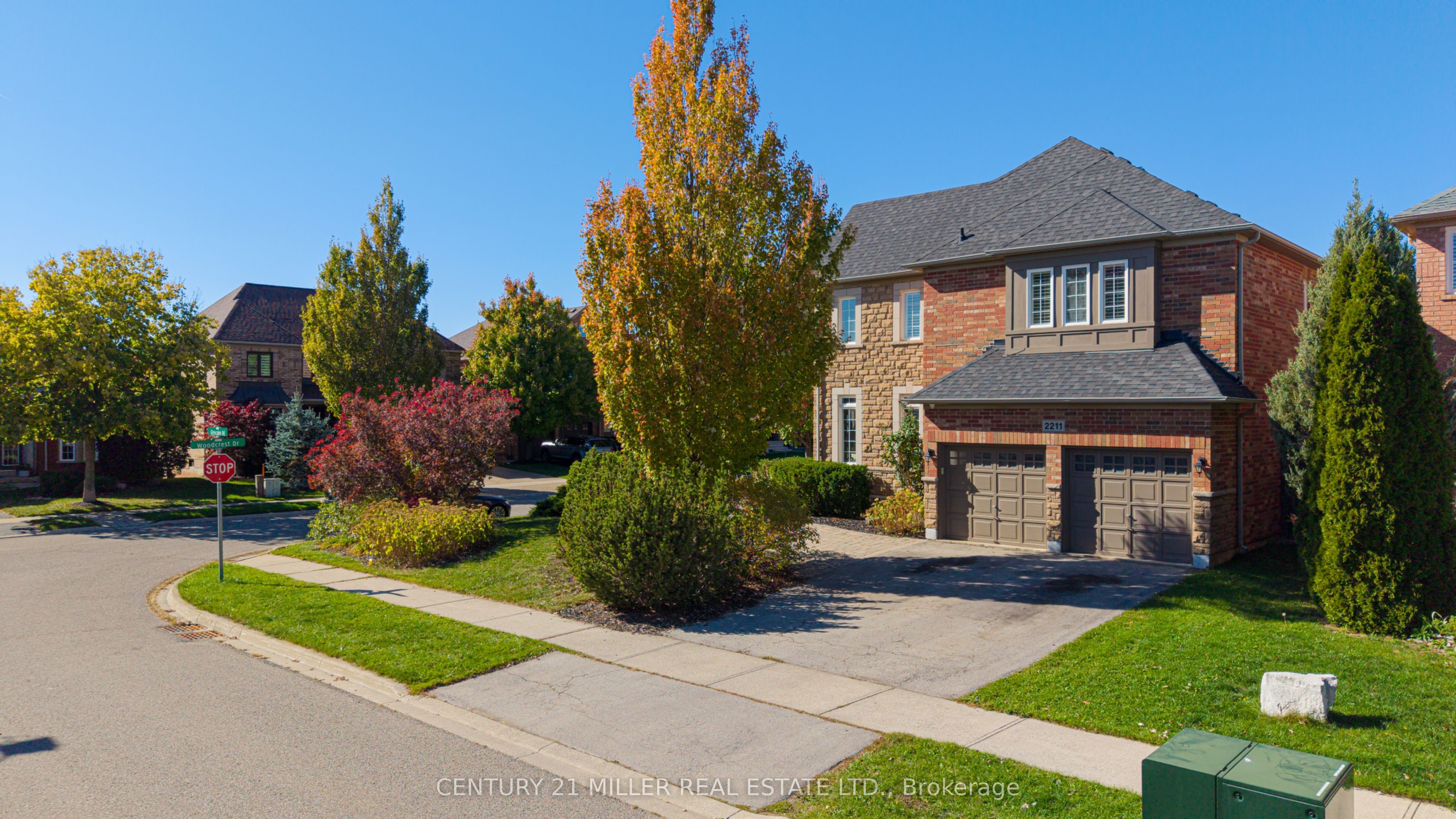 2211 Glencairn Road, Oakville, ON L6M 4S1 photo 4