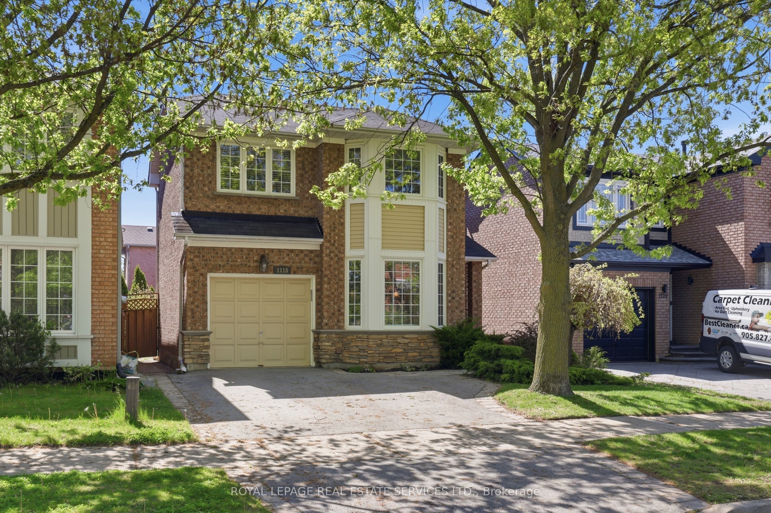 1118 Glen Valley Road, Oakville, ON L6M 3K8