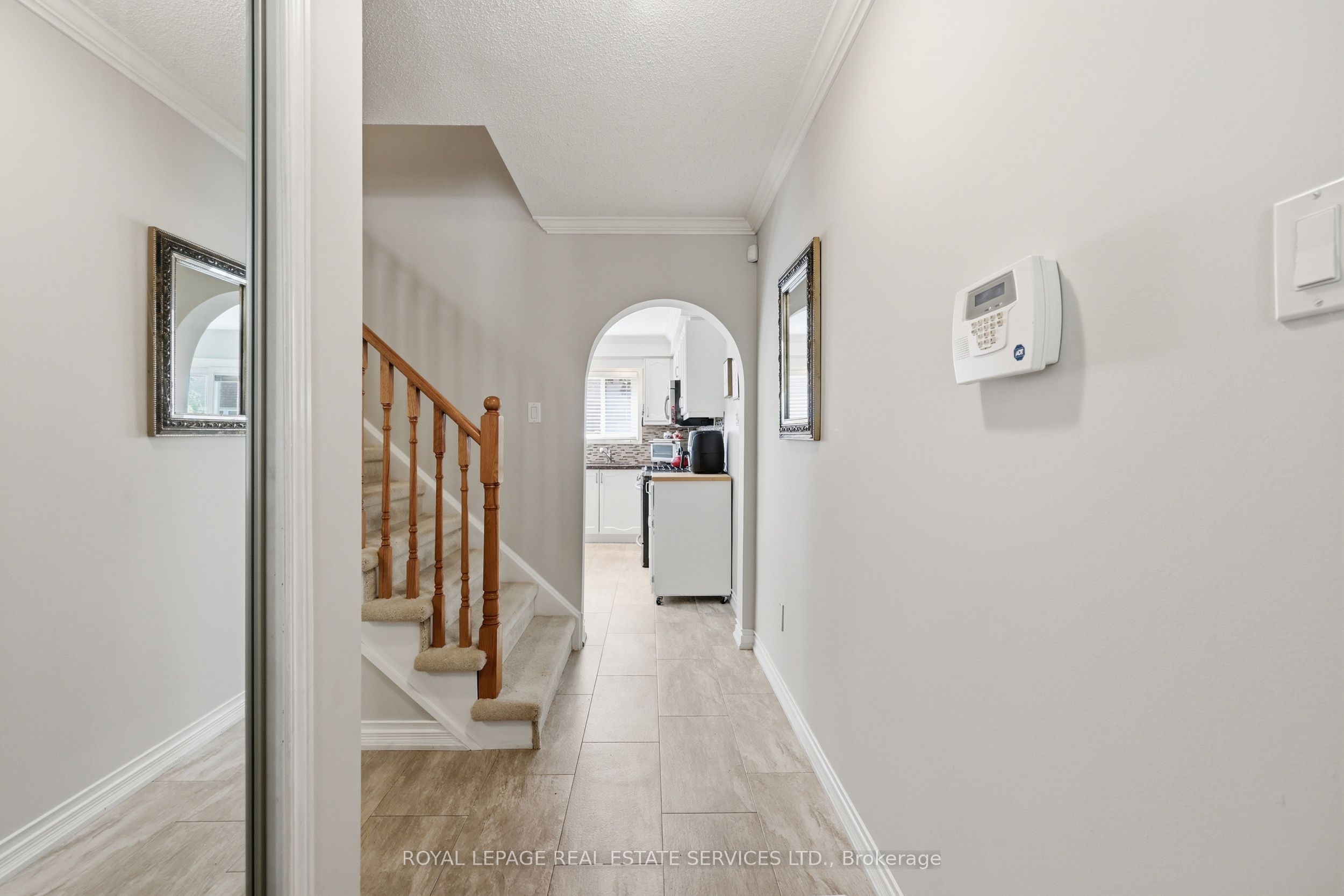 1118 Glen Valley Road, Oakville, ON L6M 3K8 photo 5